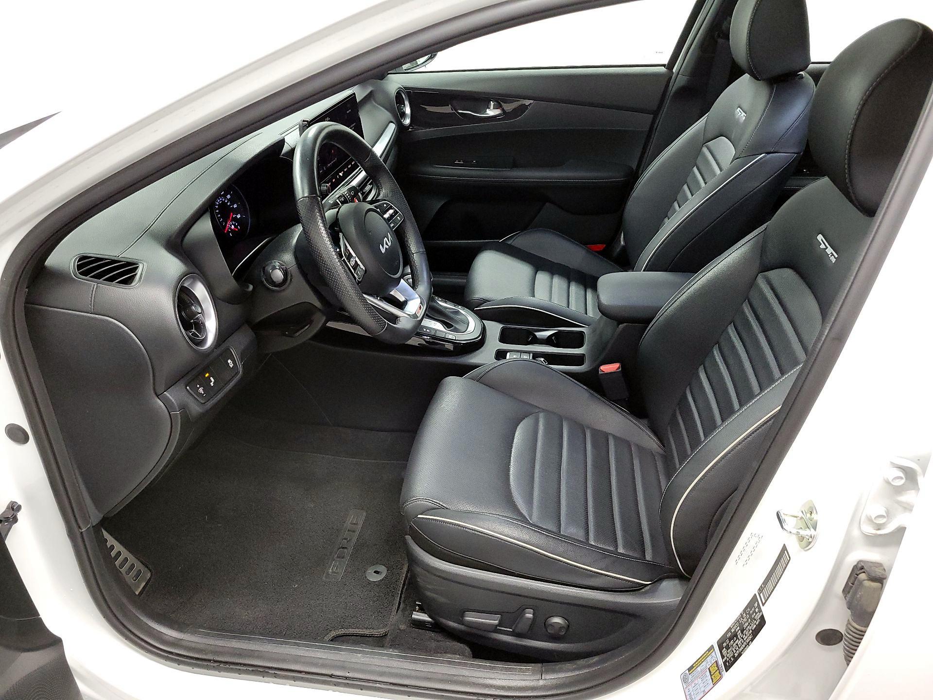 Thumbnail: 2023 Kia Forte - 11