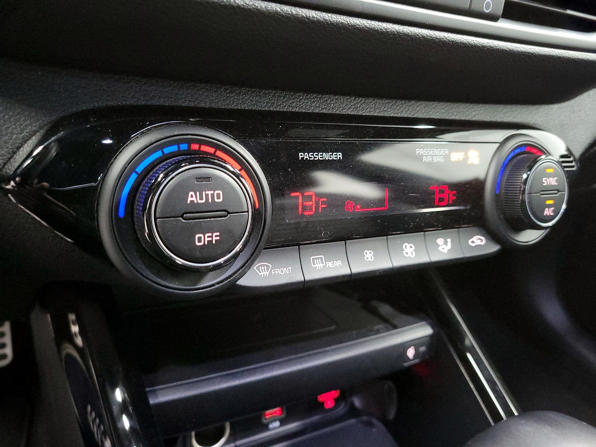 Thumbnail: 2023 Kia Forte - 17