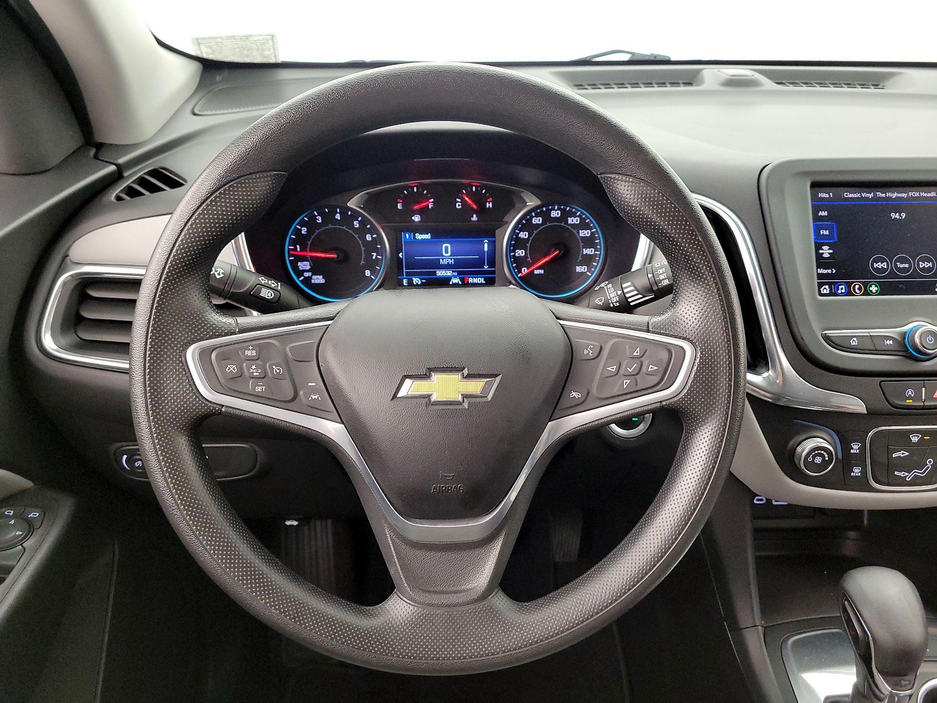 Thumbnail: 2022 Chevrolet Equinox - 10