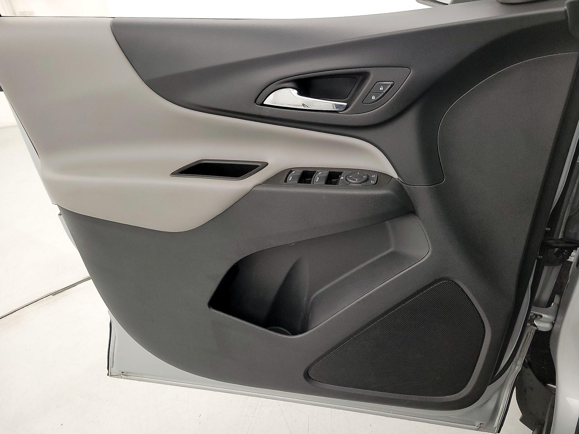 Thumbnail: 2022 Chevrolet Equinox - 12