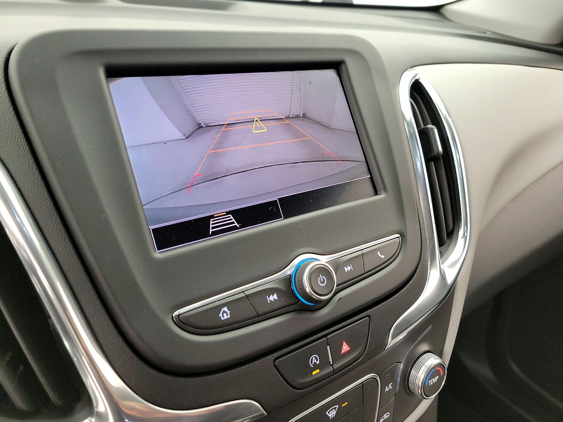 Thumbnail: 2022 Chevrolet Equinox - 14