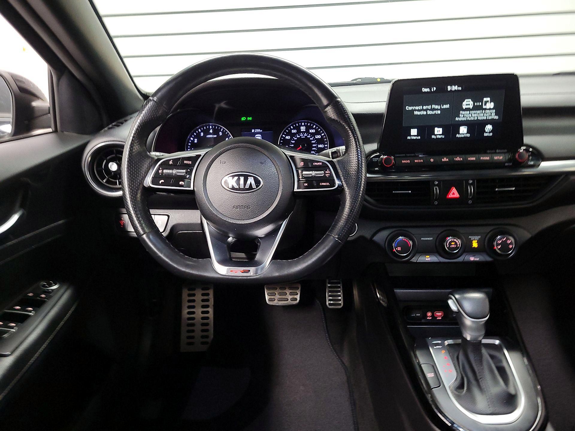 Thumbnail: 2021 Kia Forte - 10