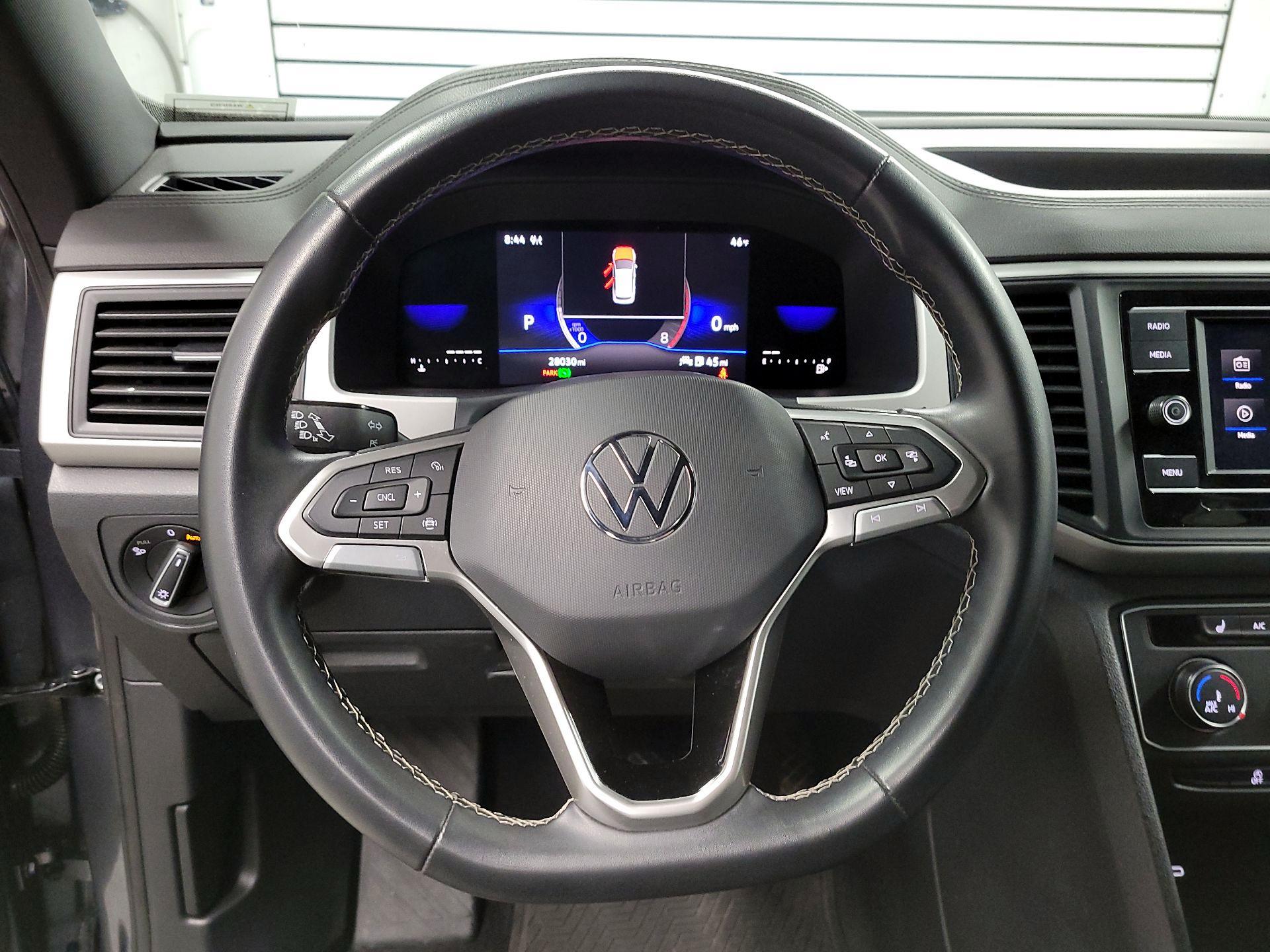 Thumbnail: 2022 Volkswagen Atlas - 10