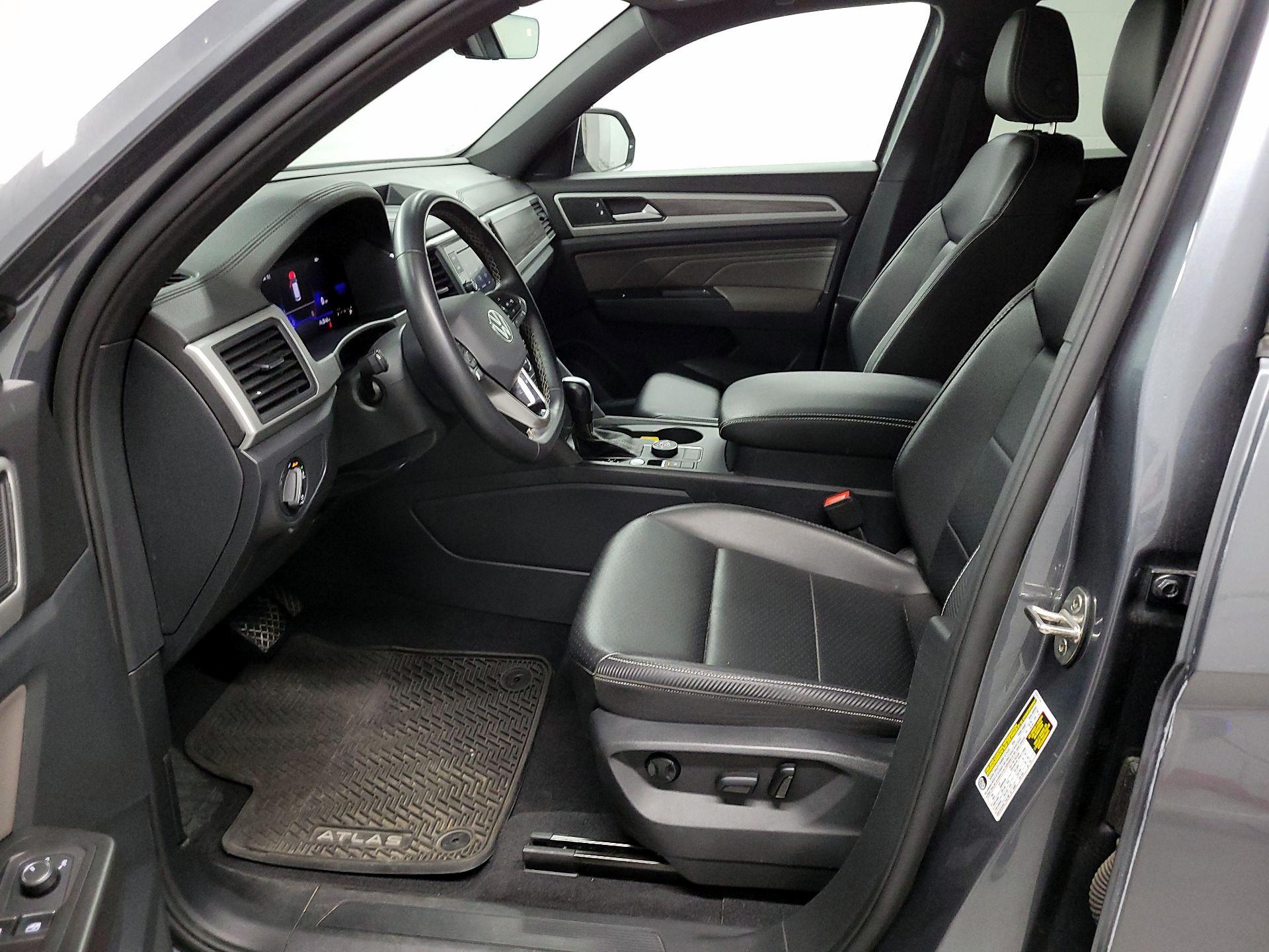 Thumbnail: 2022 Volkswagen Atlas - 11