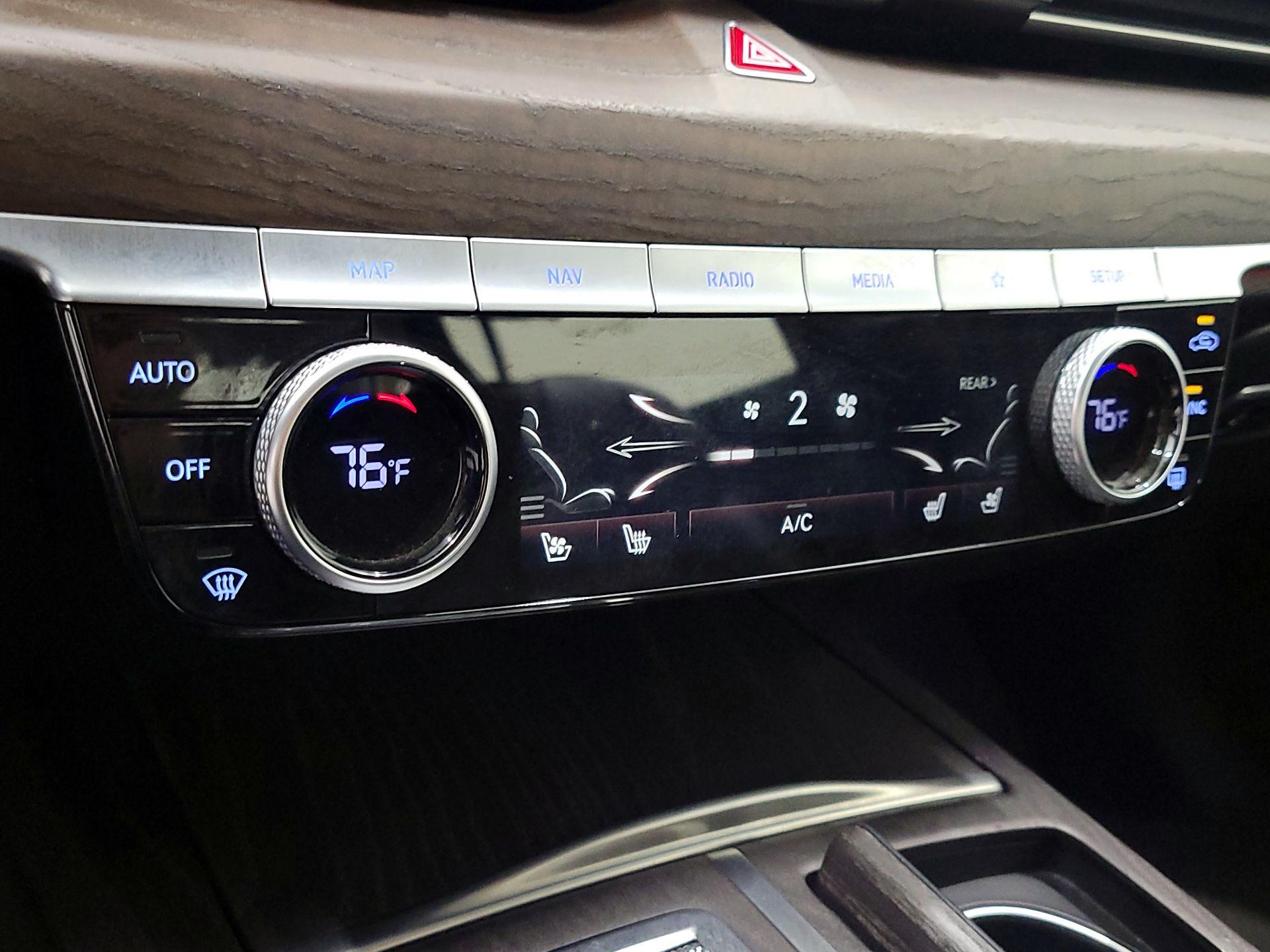 Thumbnail: 2021 Genesis G80 - 17