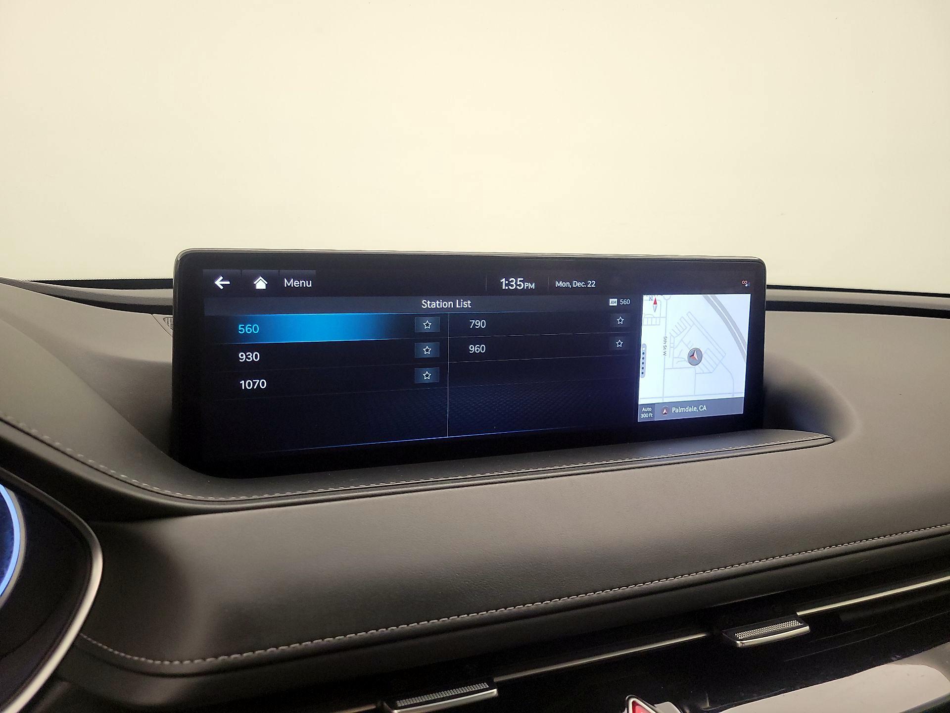 Thumbnail: 2023 Genesis G80 - 16