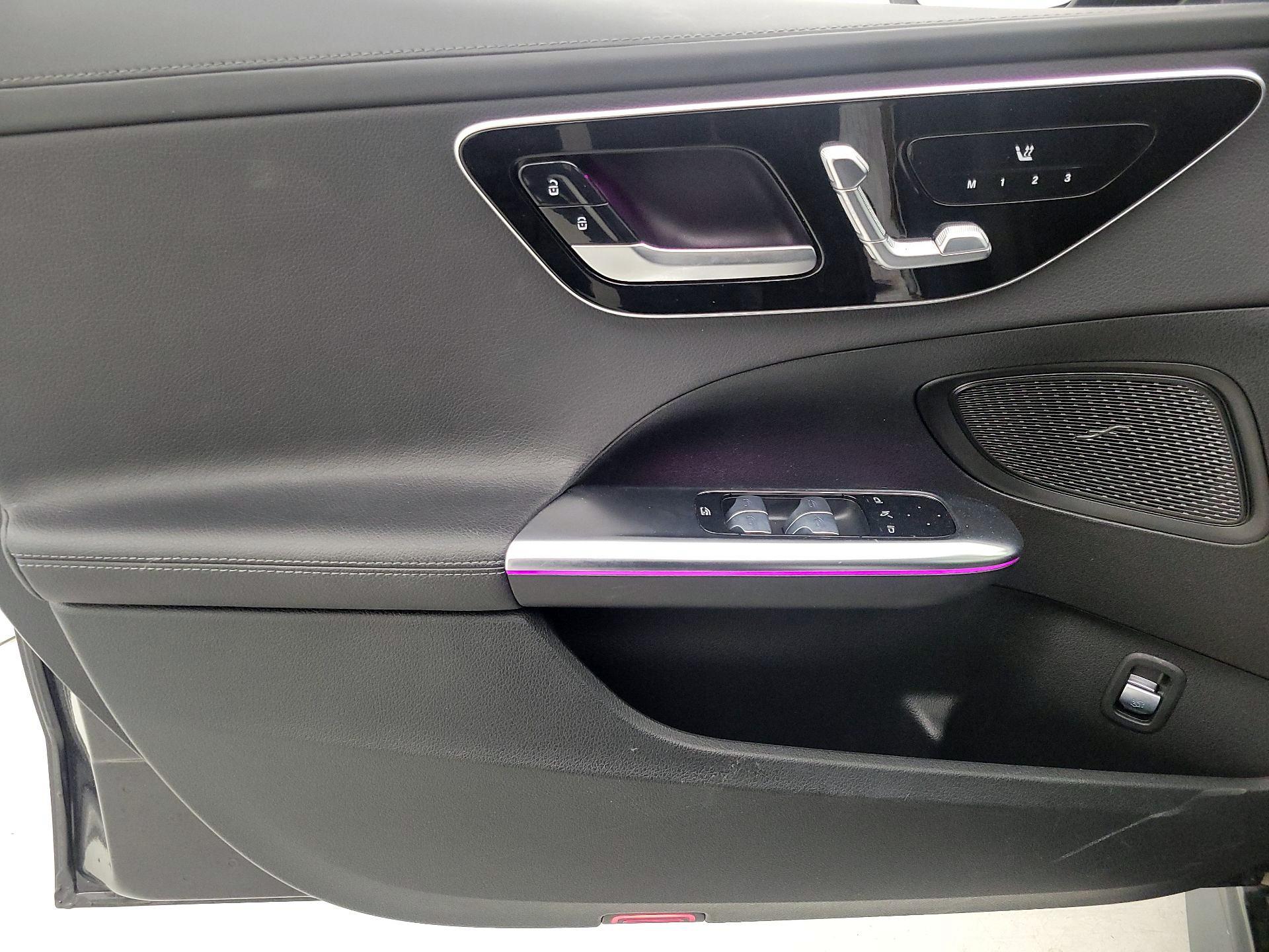 Thumbnail: 2023 Mercedes-Benz C-Class - 12