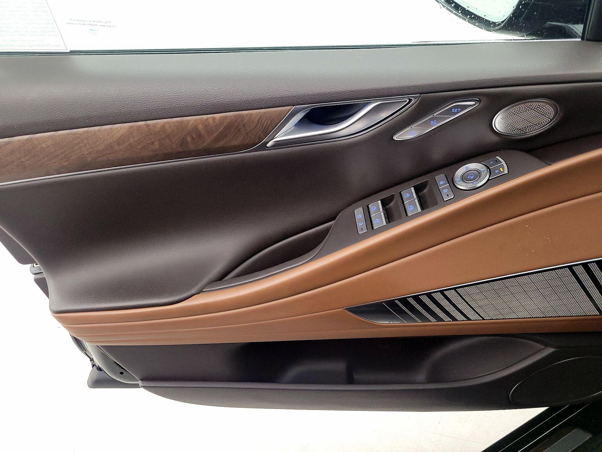 Thumbnail: 2023 Genesis G80 - 12