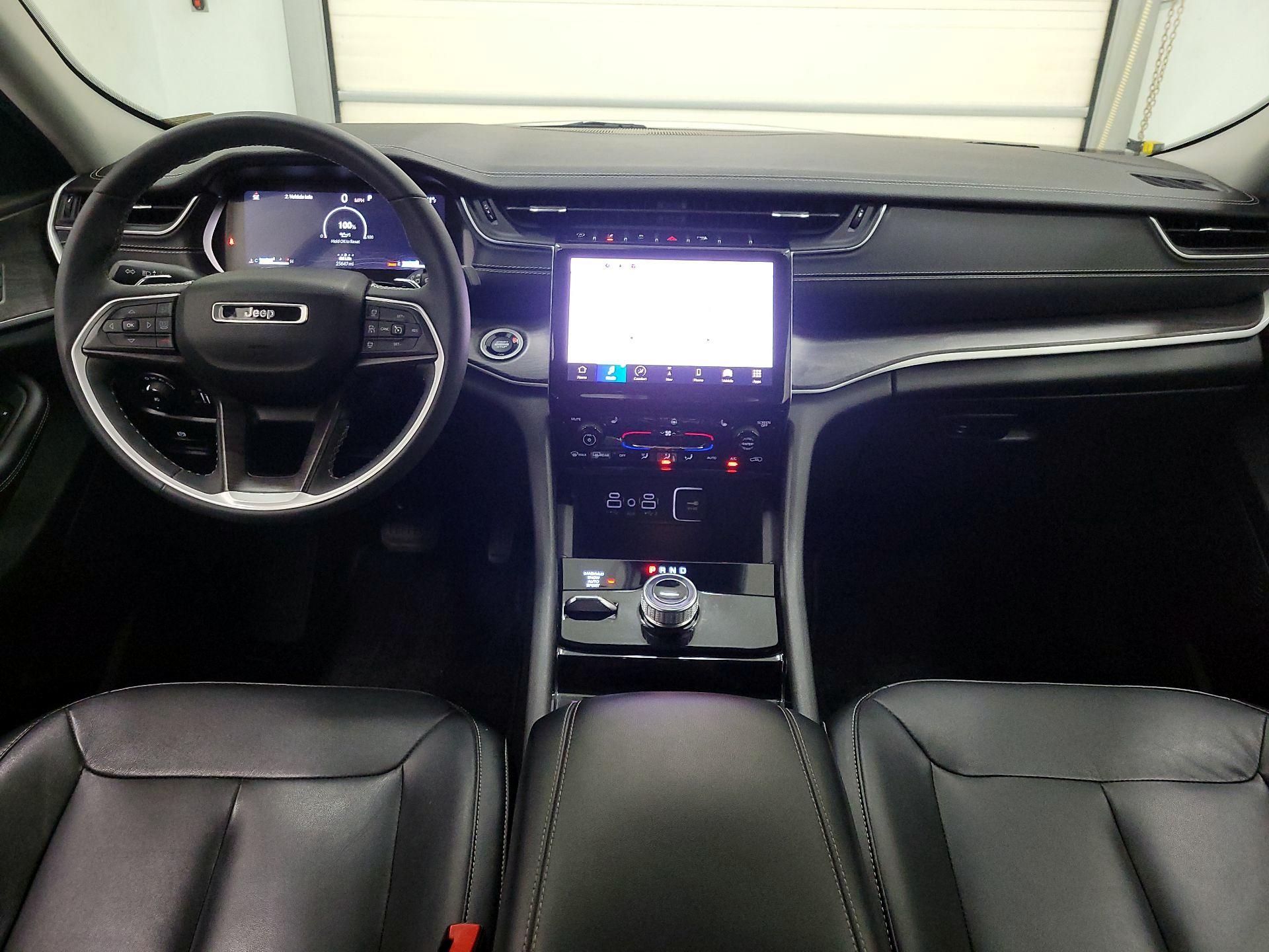 Thumbnail: 2023 Jeep Grand Cherokee - 9