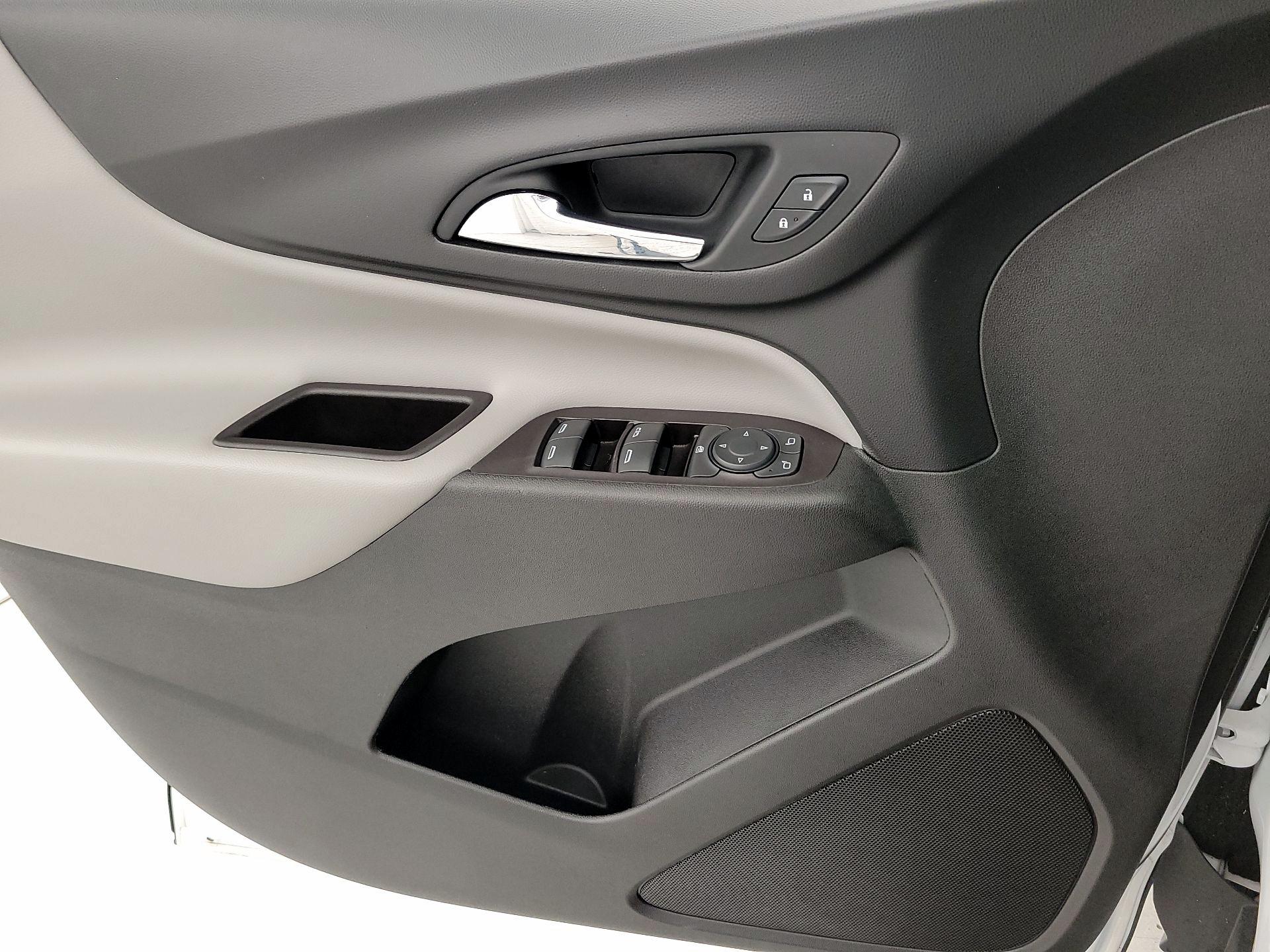 Thumbnail: 2022 Chevrolet Equinox - 12