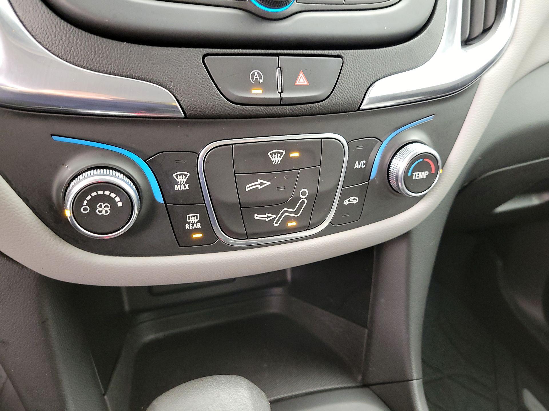 Thumbnail: 2022 Chevrolet Equinox - 16