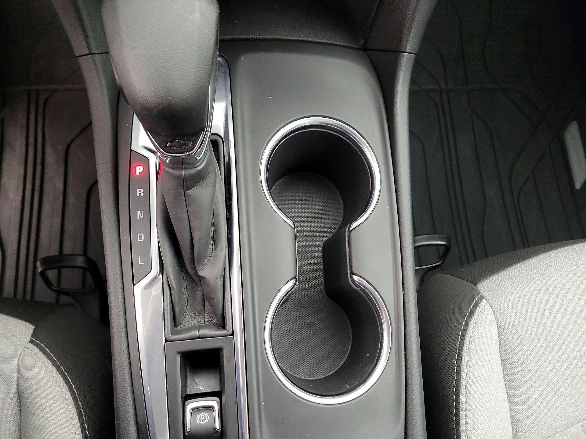 Thumbnail: 2022 Chevrolet Equinox - 17