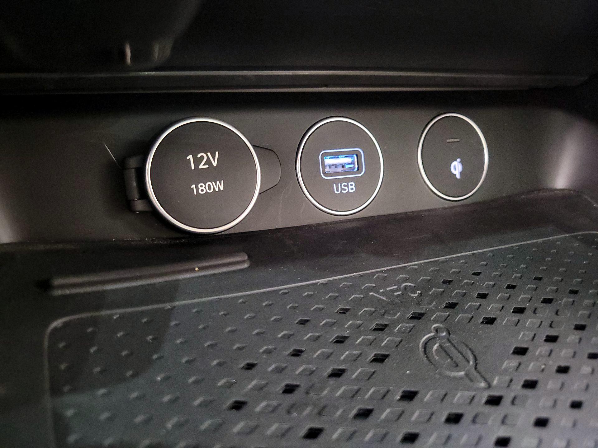 Thumbnail: 2023 Genesis G70 - 19