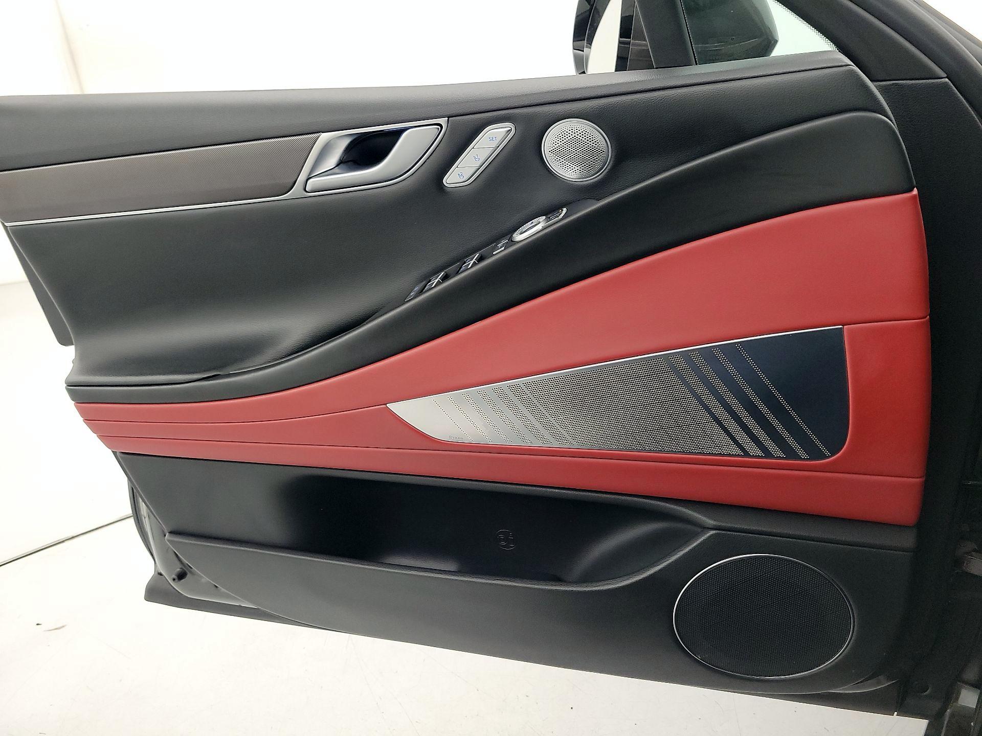 Thumbnail: 2023 Genesis G80 - 12