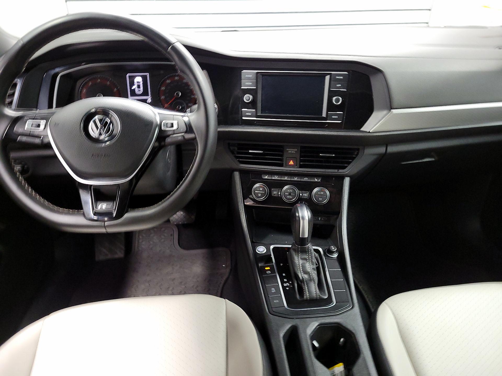 Thumbnail: 2020 Volkswagen Jetta - 9