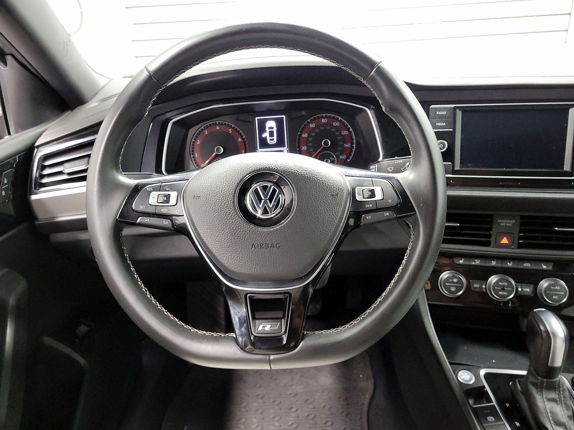 Thumbnail: 2020 Volkswagen Jetta - 10