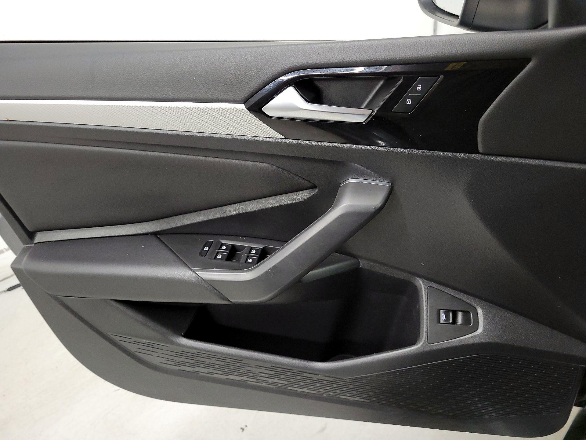 Thumbnail: 2020 Volkswagen Jetta - 12