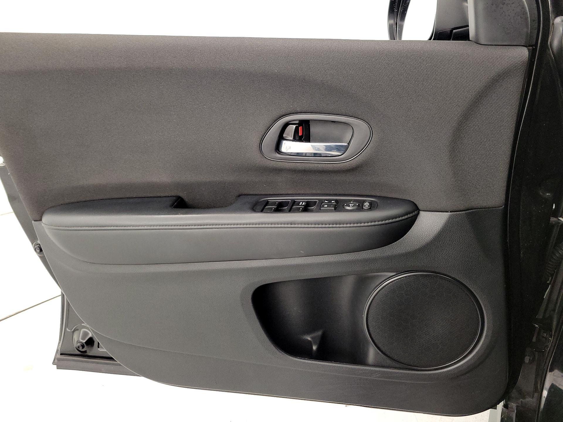 Thumbnail: 2021 Honda HR-V - 12