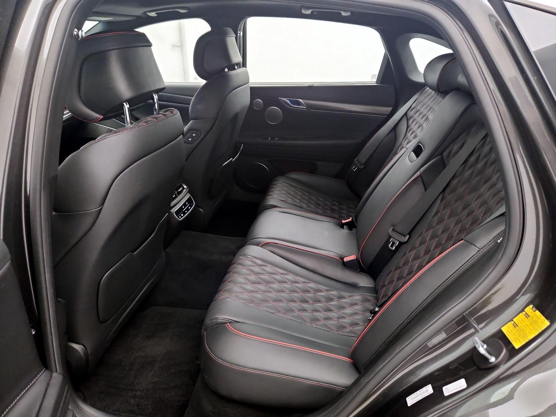 Thumbnail: 2023 Genesis G80 - 20