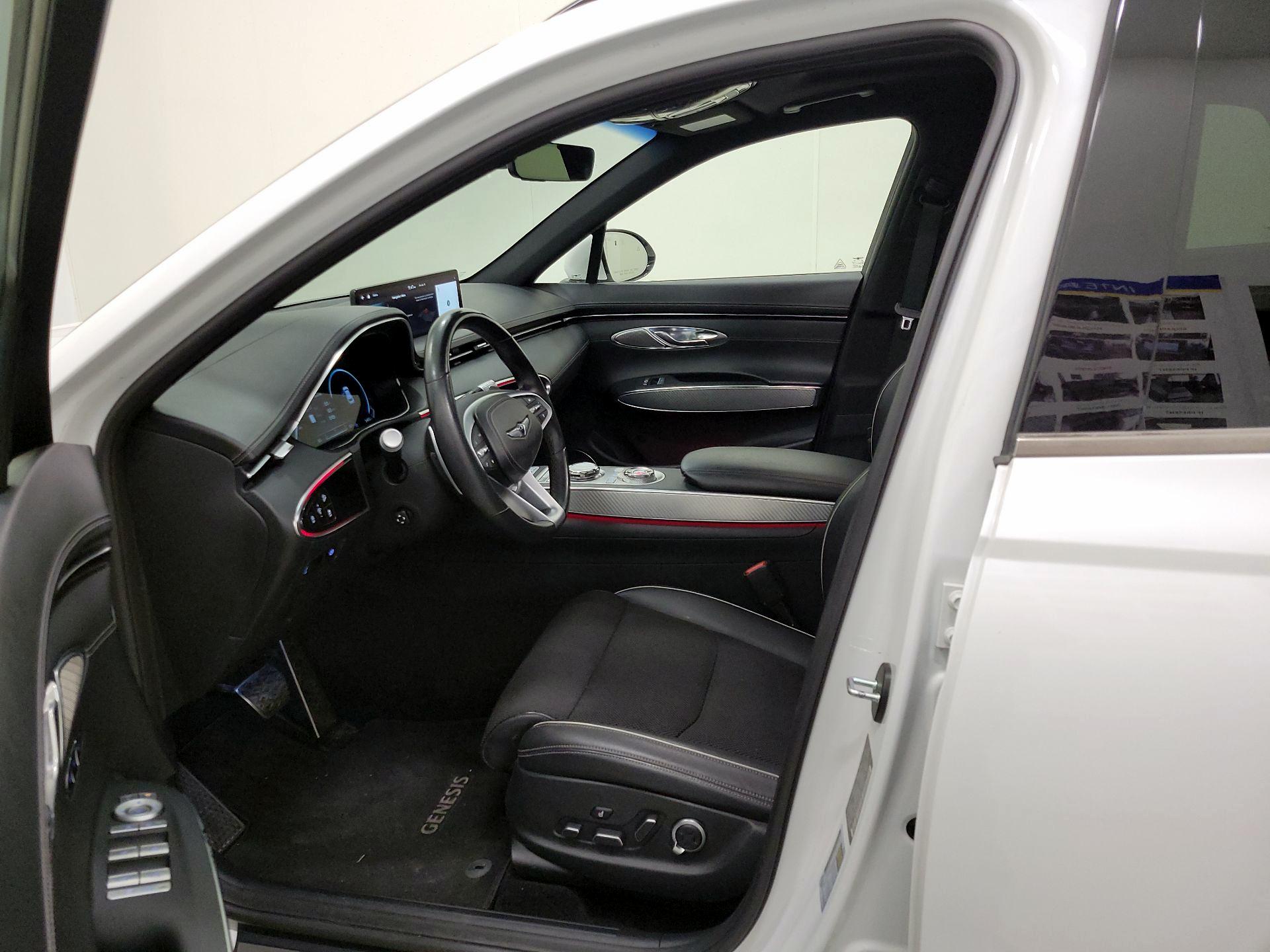 Thumbnail: 2023 Genesis GV70 - 11