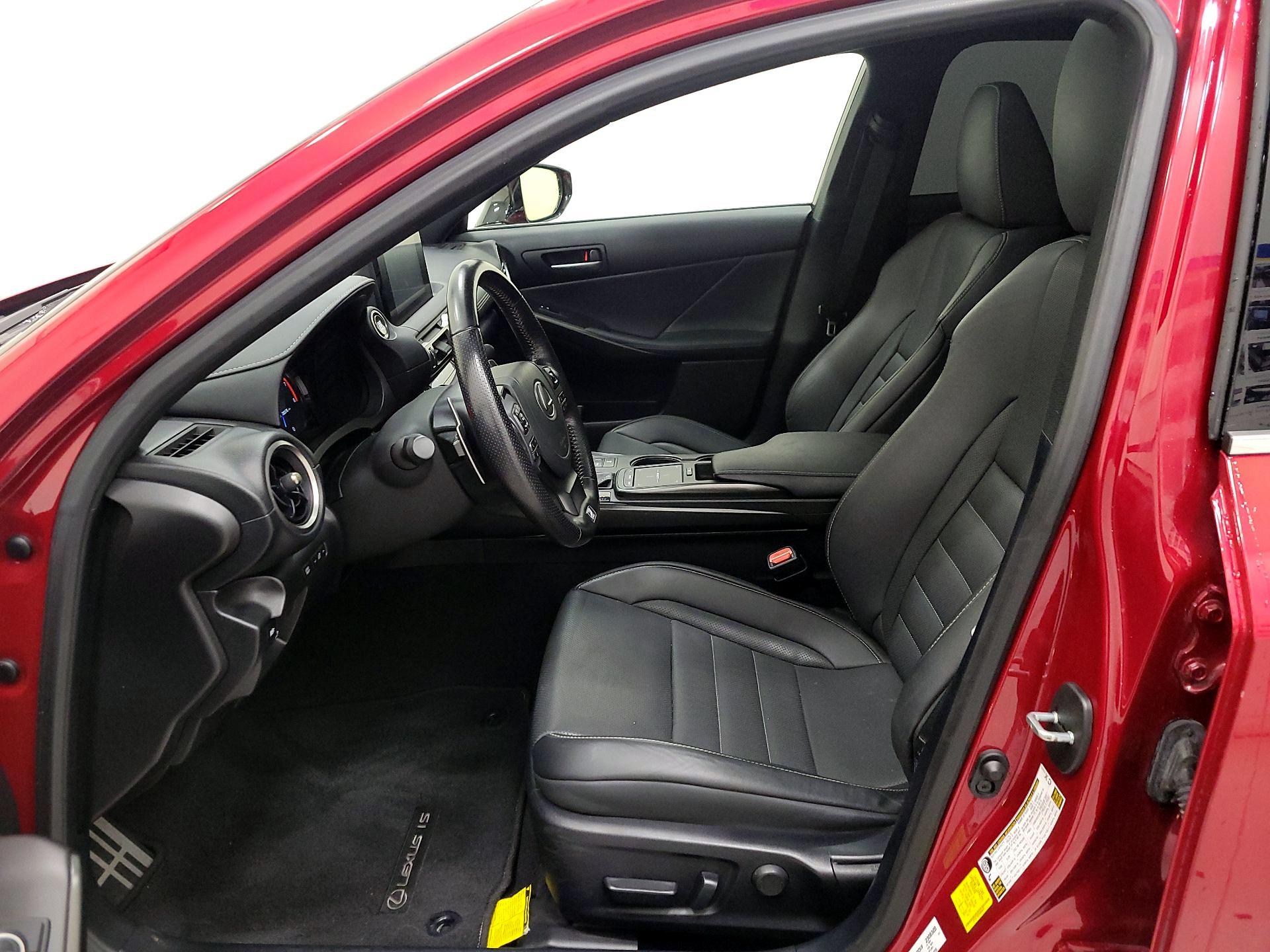 Thumbnail: 2022 Lexus IS - 11