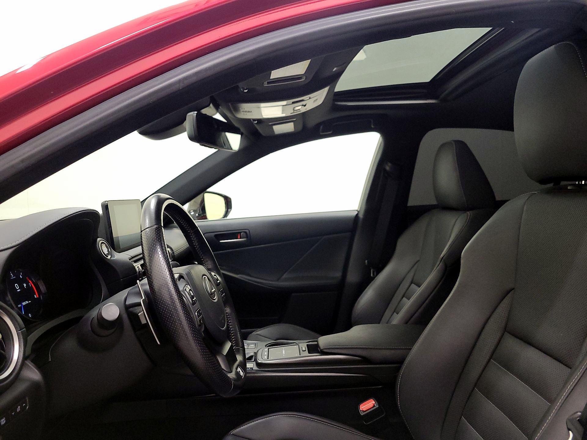 Thumbnail: 2022 Lexus IS - 18