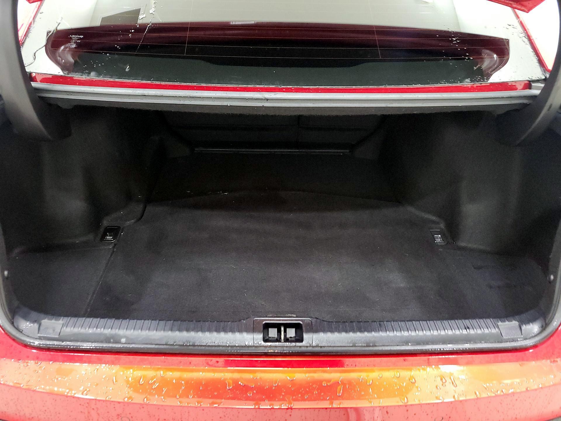 Thumbnail: 2022 Lexus IS - 20