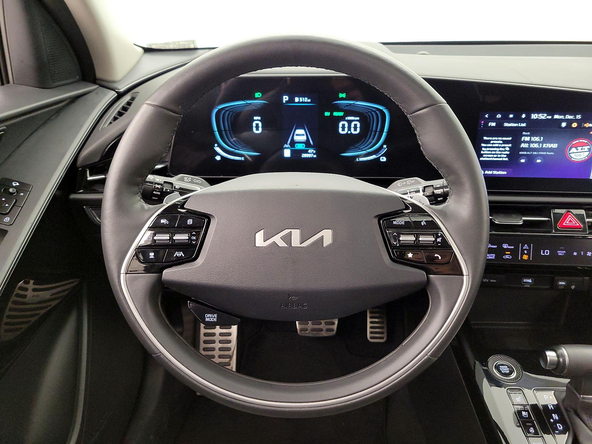 Thumbnail: 2023 Kia Niro - 10