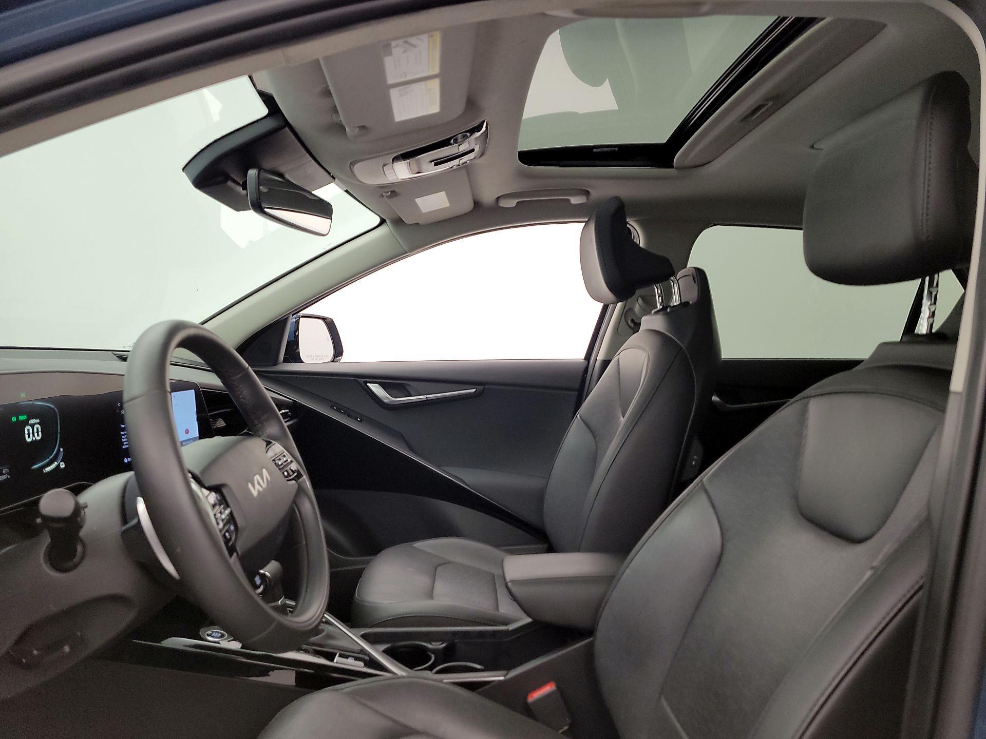 Thumbnail: 2023 Kia Niro - 20