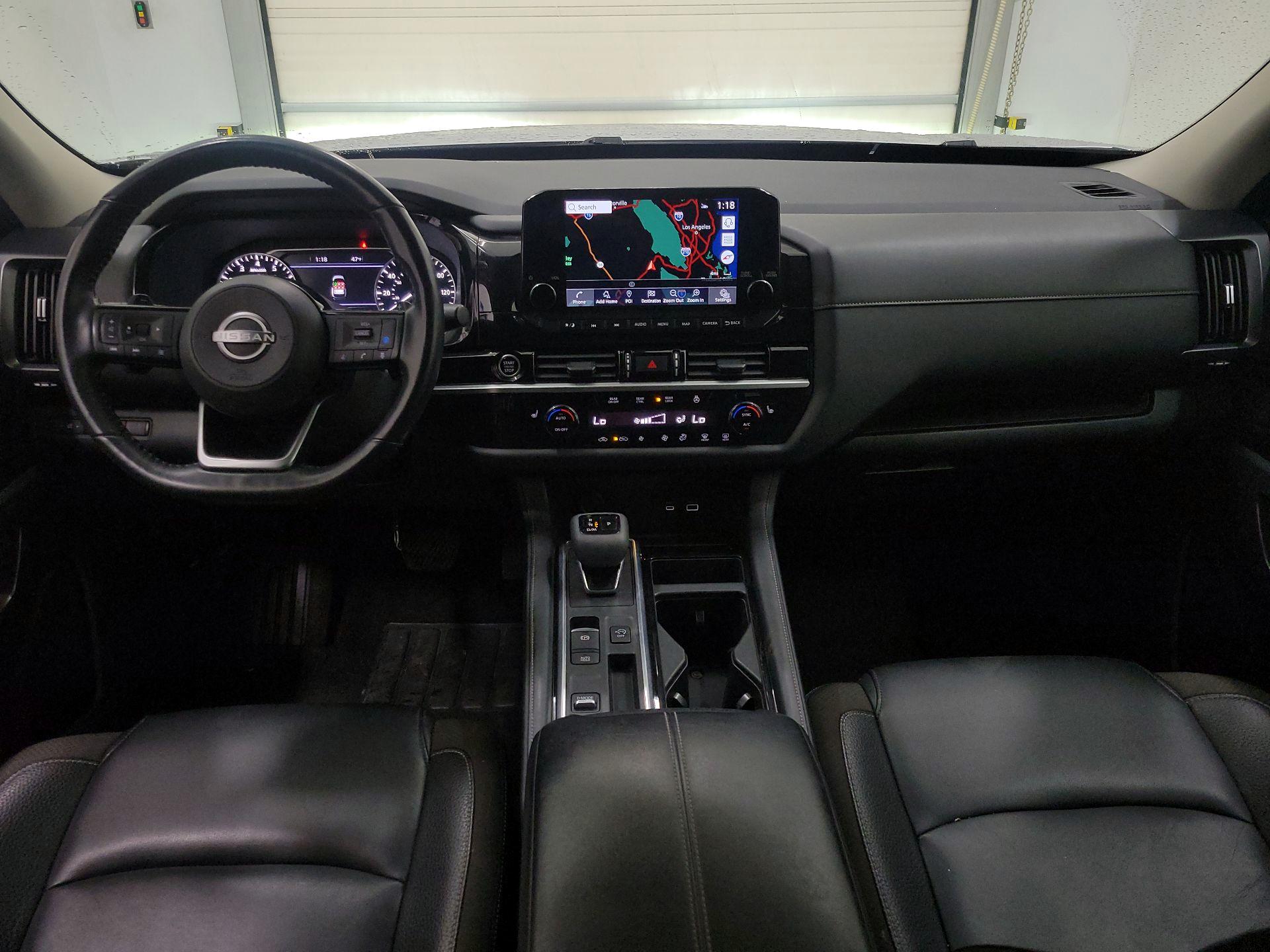 Thumbnail: 2023 Nissan Pathfinder - 9