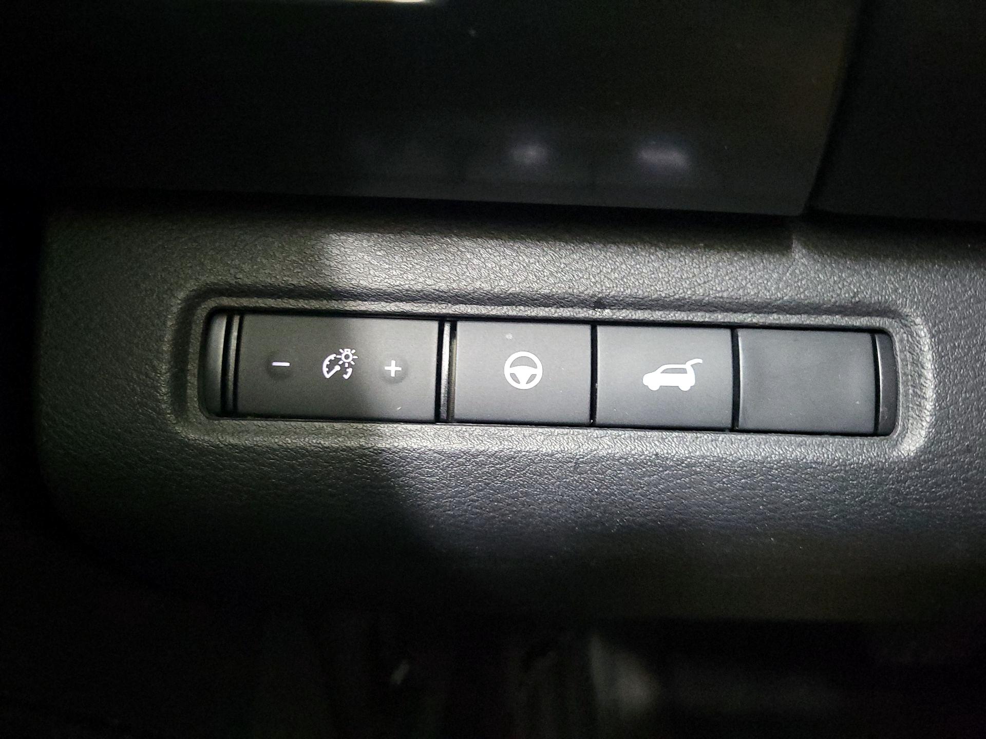 Thumbnail: 2023 Nissan Pathfinder - 13