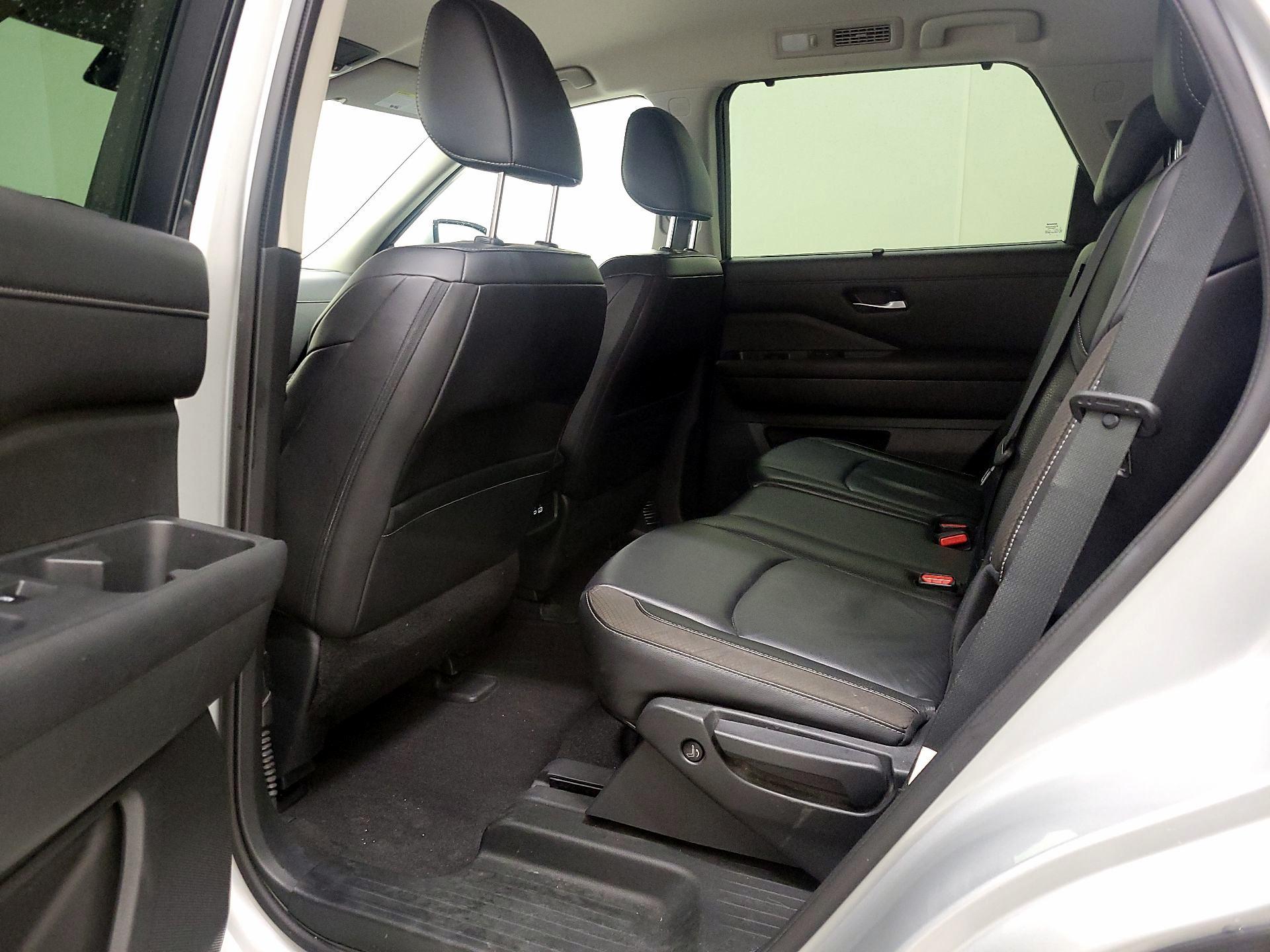 Thumbnail: 2023 Nissan Pathfinder - 20