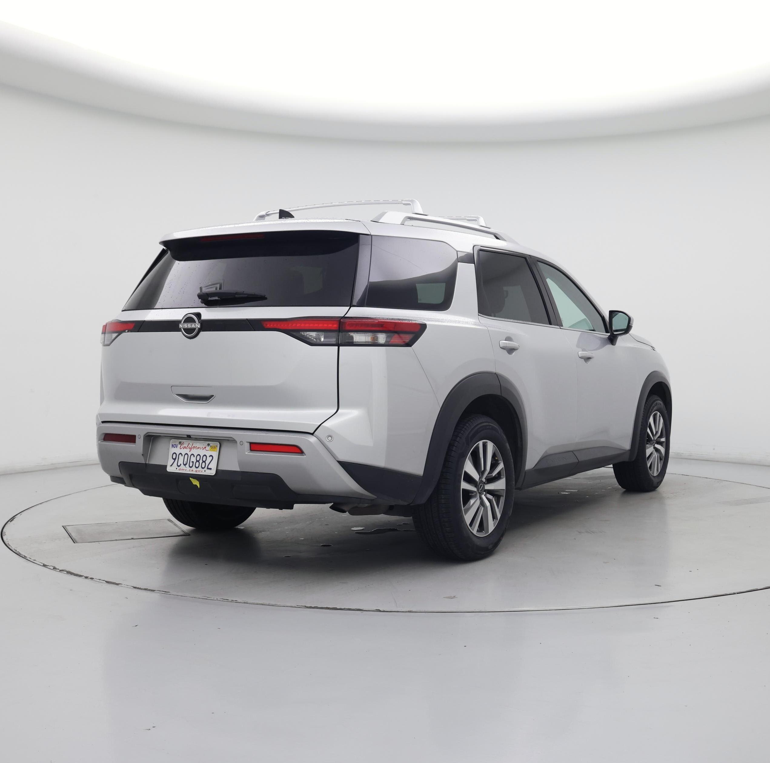 Thumbnail: 2023 Nissan Pathfinder - 8