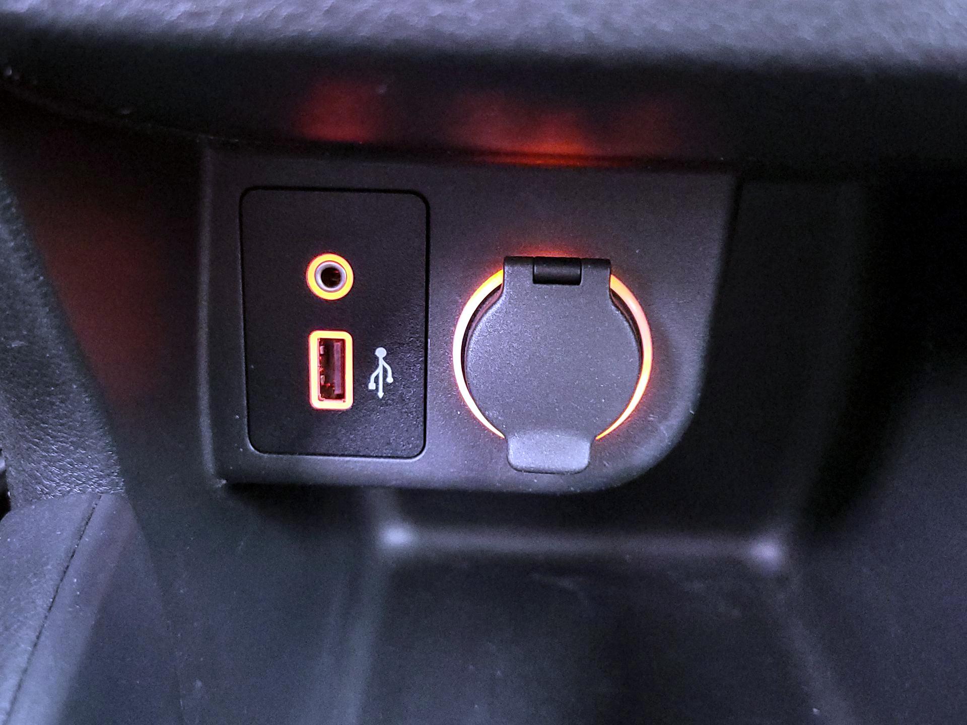 Thumbnail: 2021 Nissan Kicks - 18