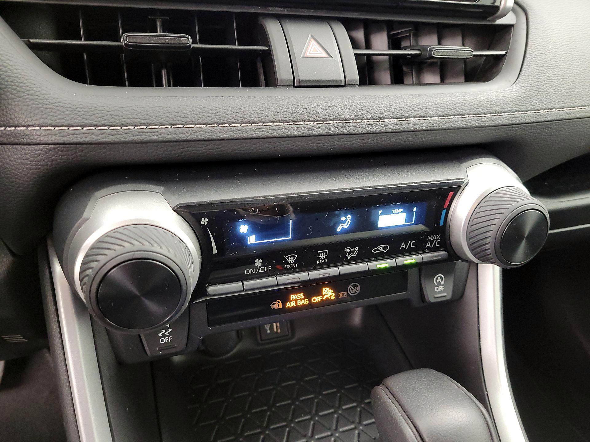 Thumbnail: 2024 Toyota RAV4 - 16