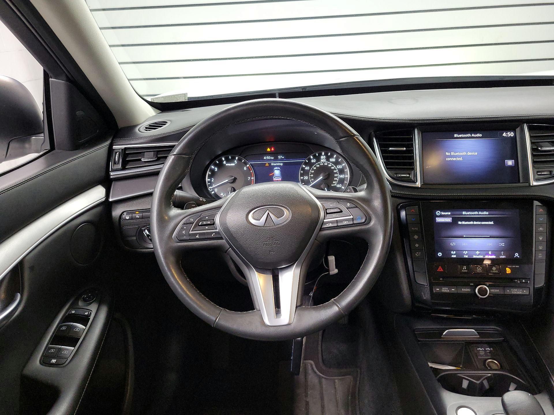 Thumbnail: 2022 INFINITI QX50 - 10