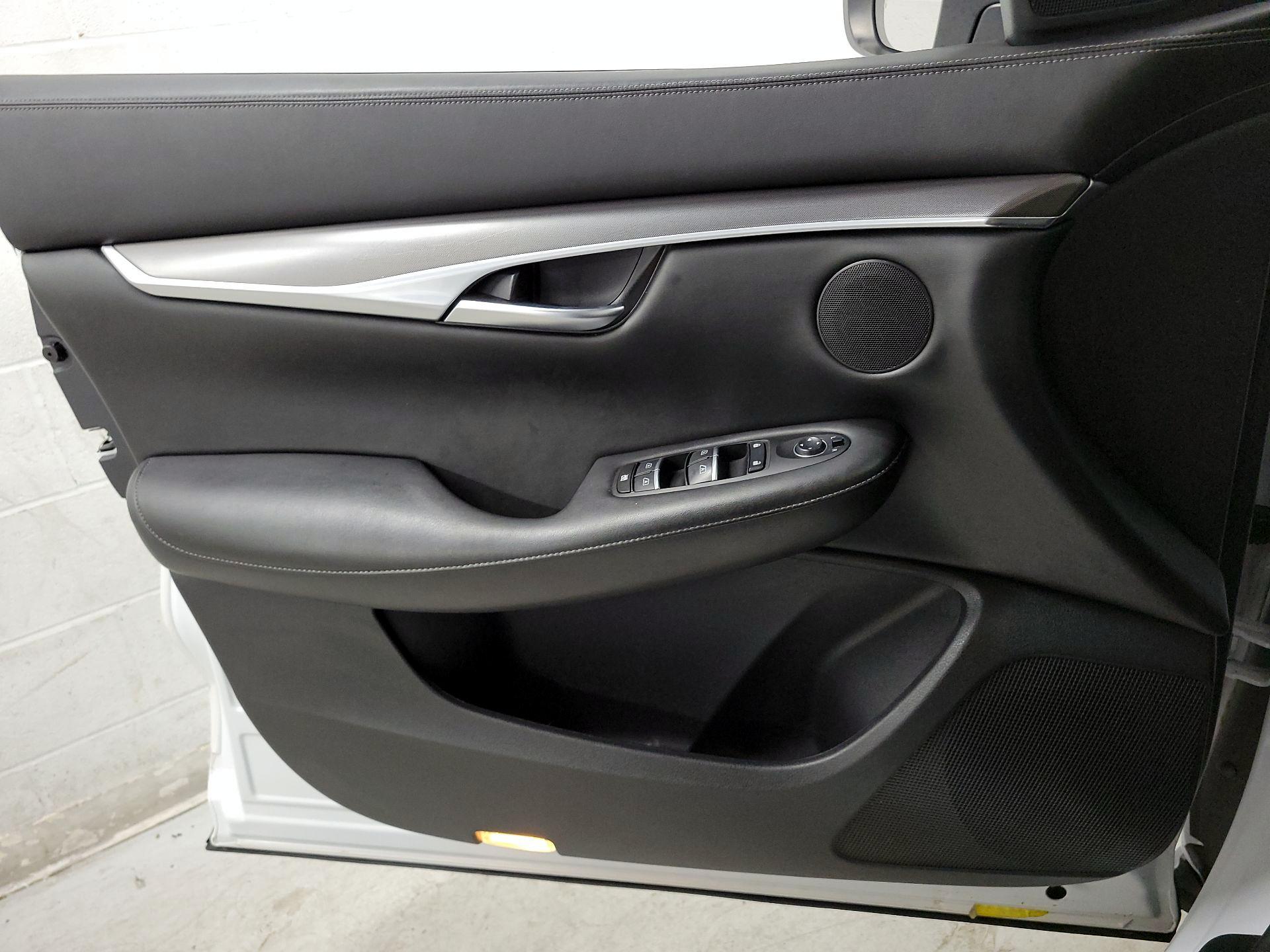 Thumbnail: 2022 INFINITI QX50 - 12