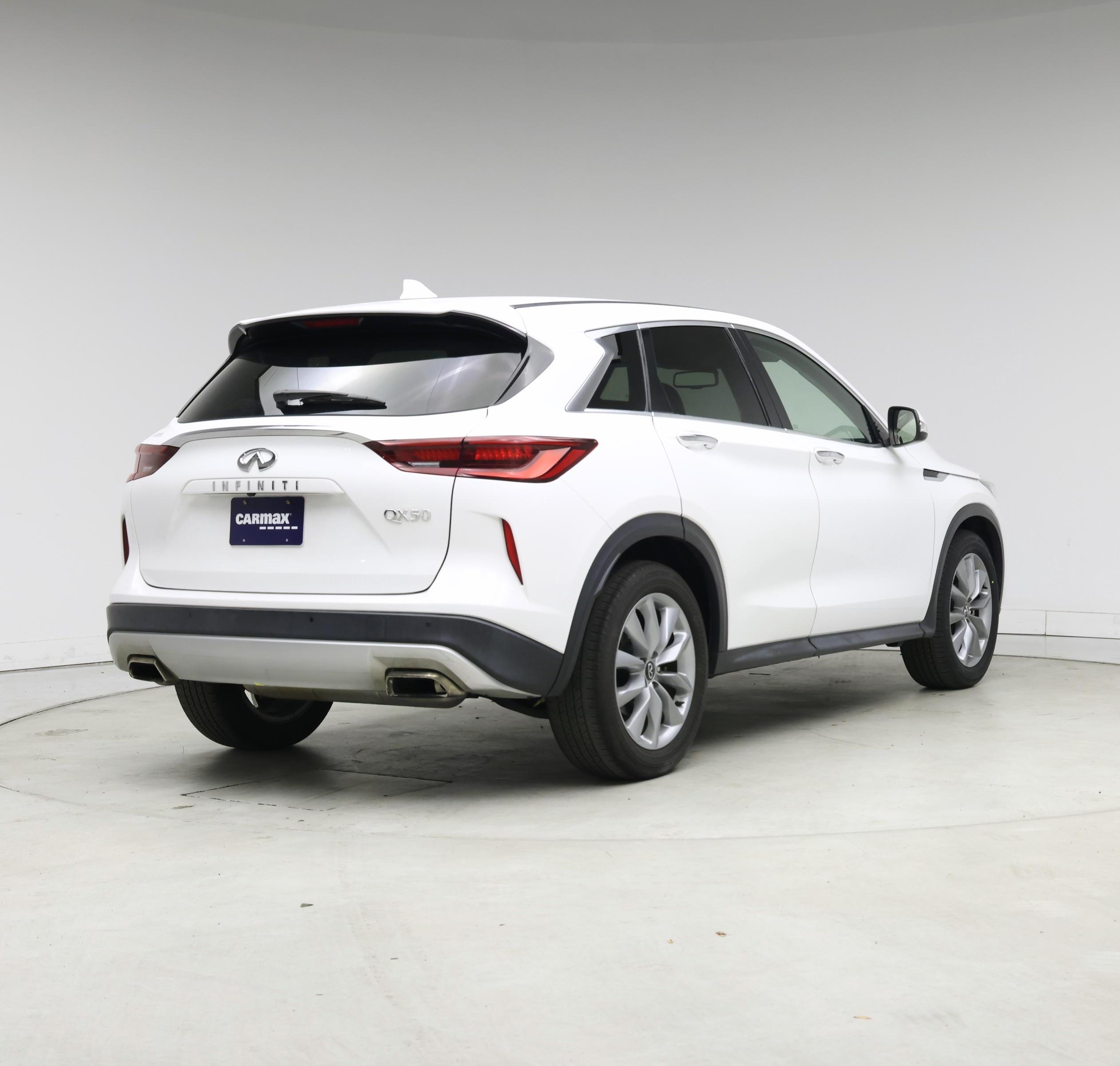 Thumbnail: 2022 INFINITI QX50 - 8