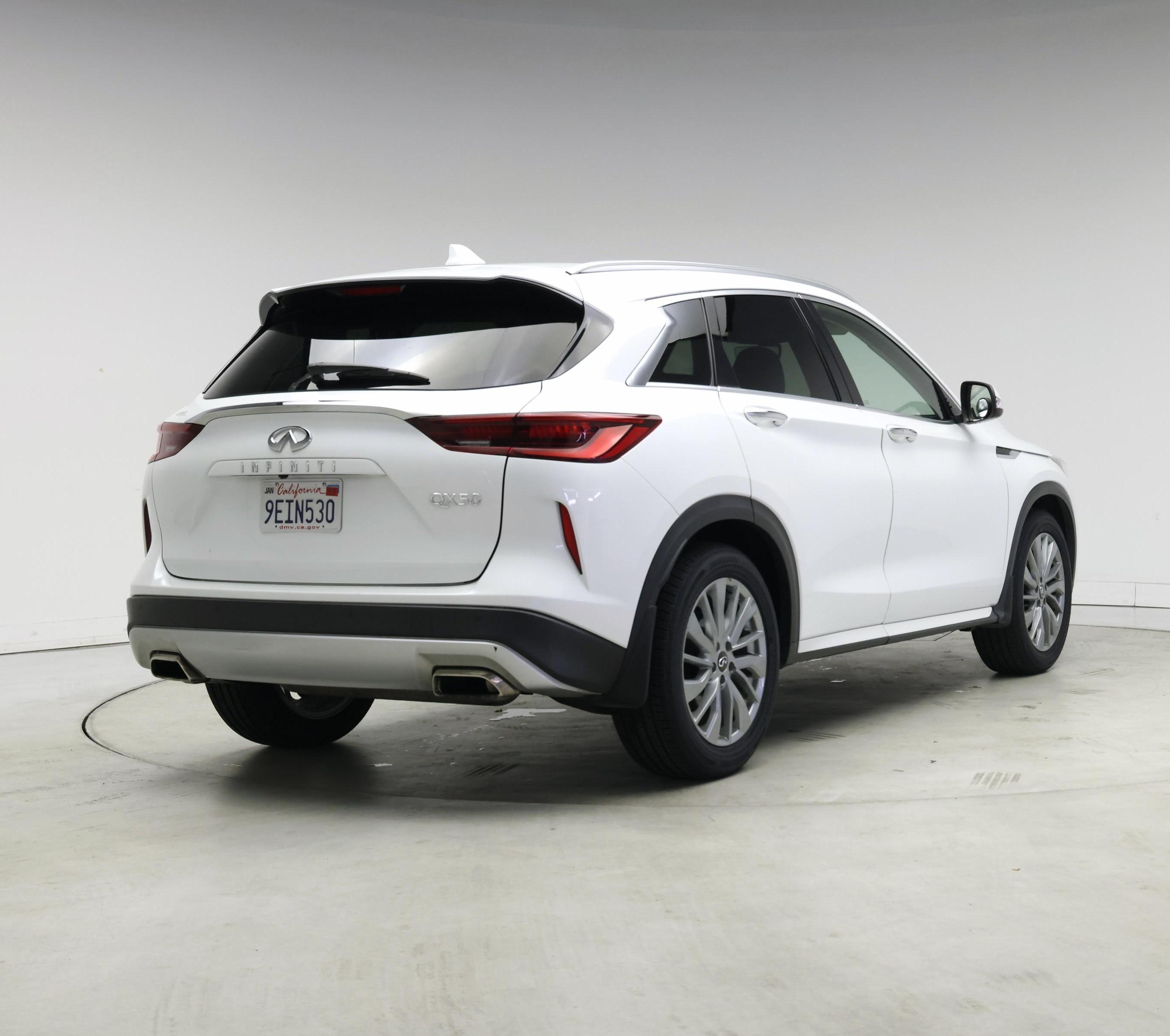 Thumbnail: 2023 INFINITI QX50 - 8