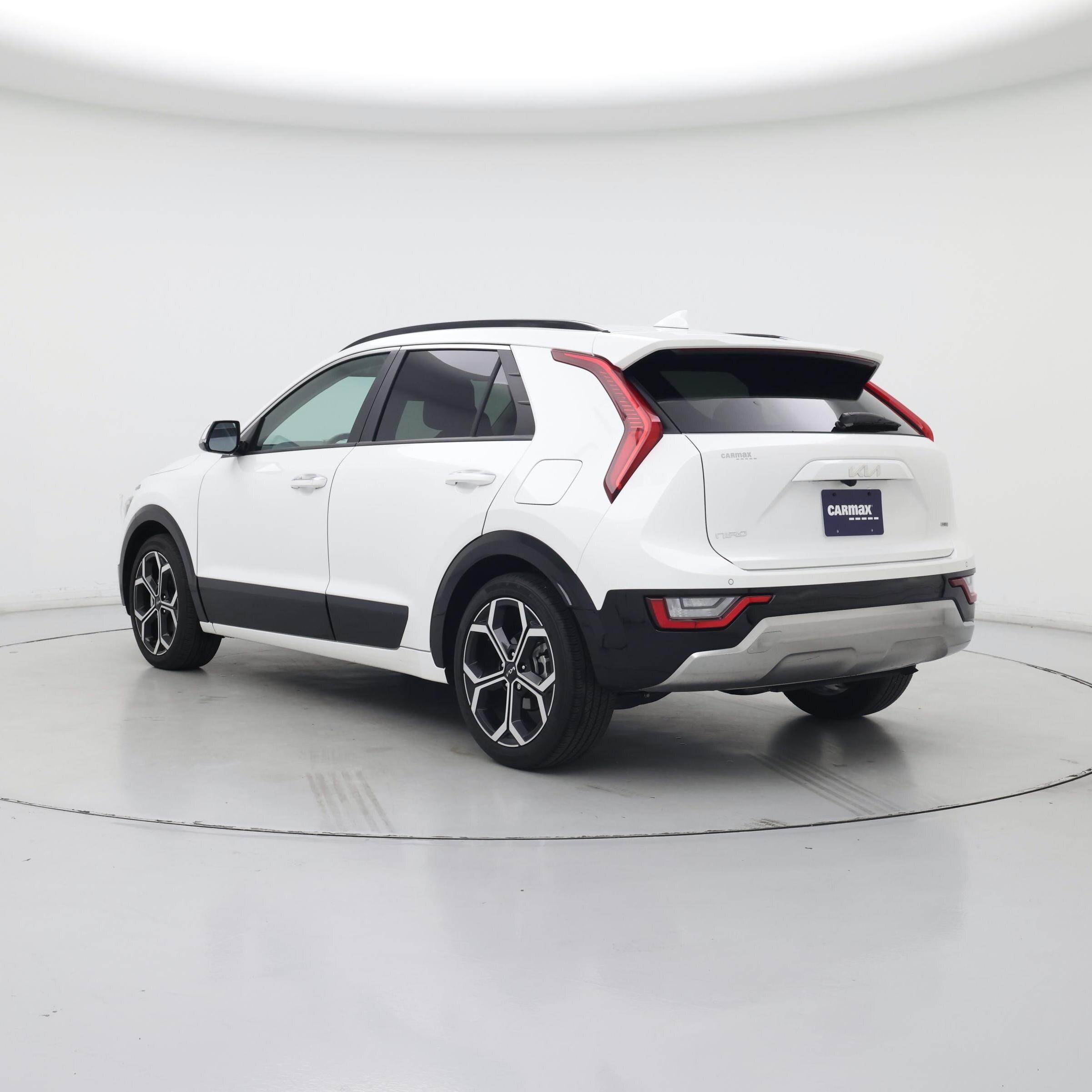 Thumbnail: 2023 Kia Niro - 2