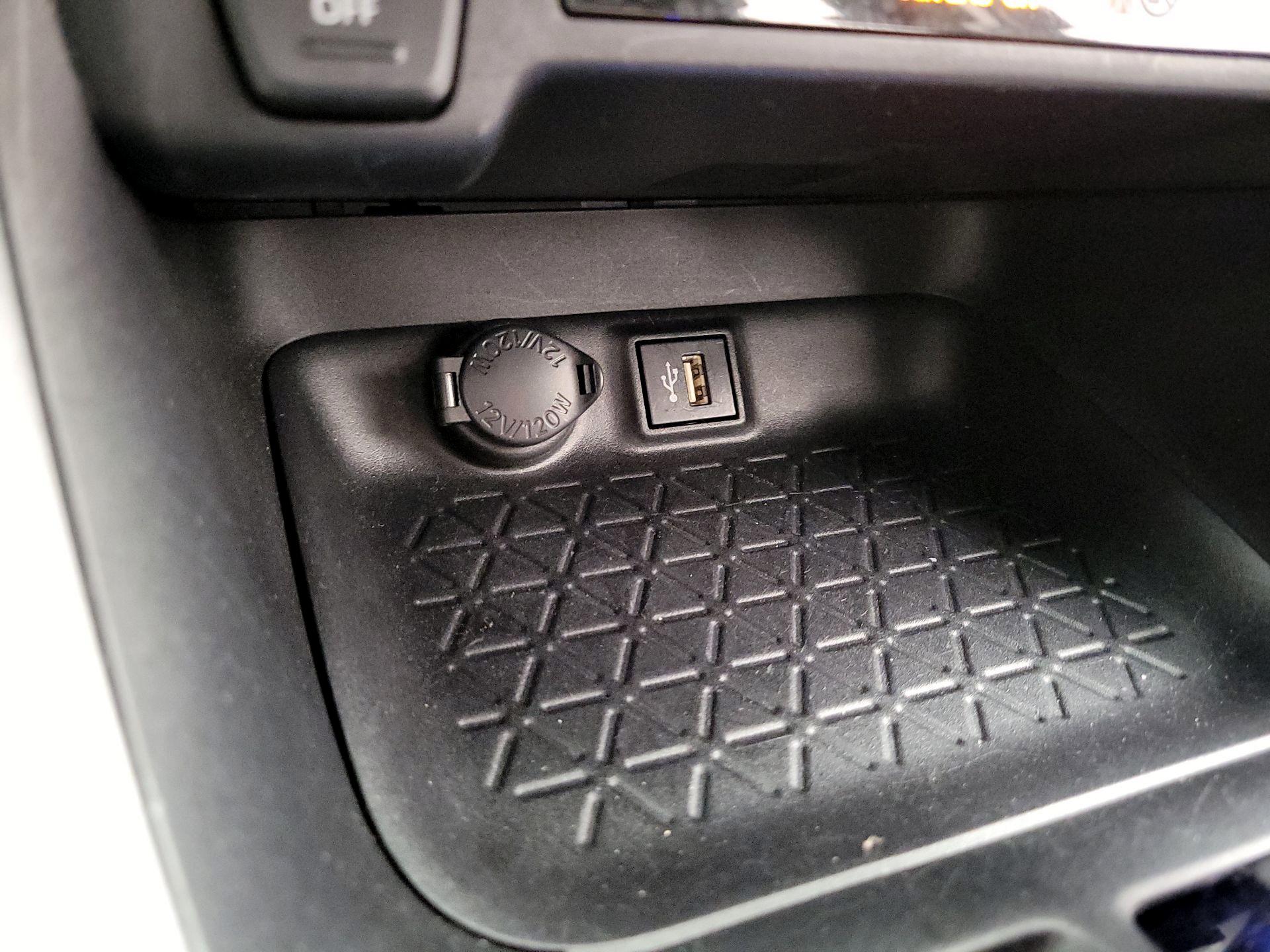 Thumbnail: 2024 Toyota RAV4 - 18