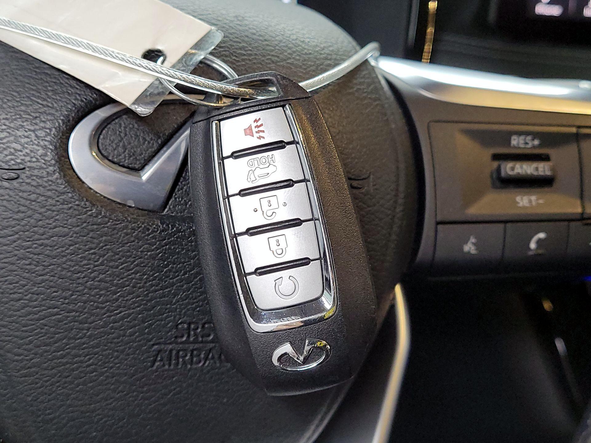 Thumbnail: 2023 INFINITI QX60 - 20