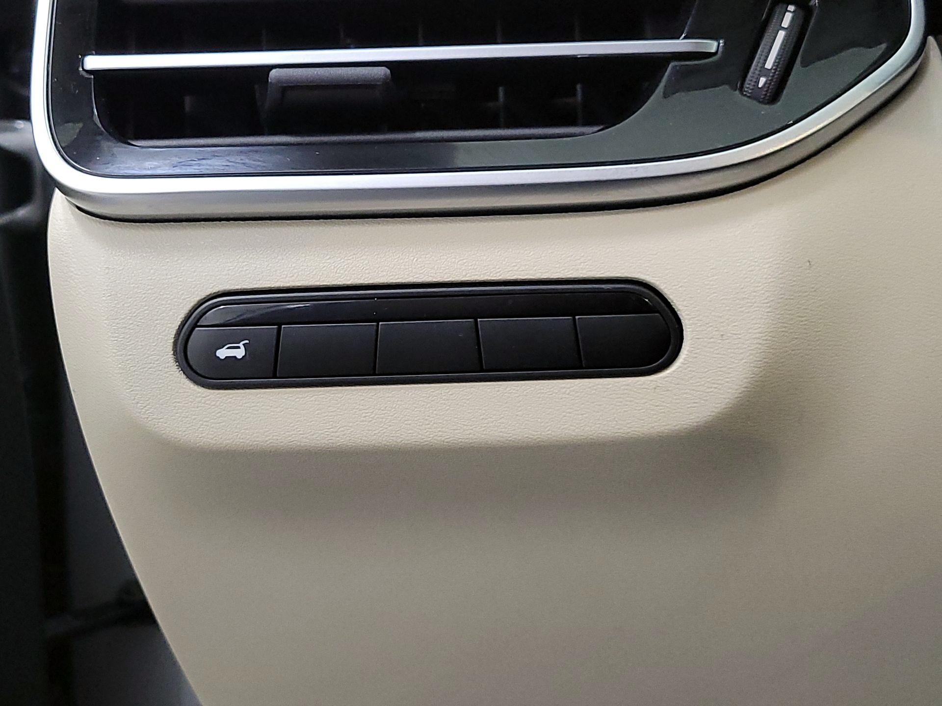 Thumbnail: 2023 INFINITI QX60 - 13