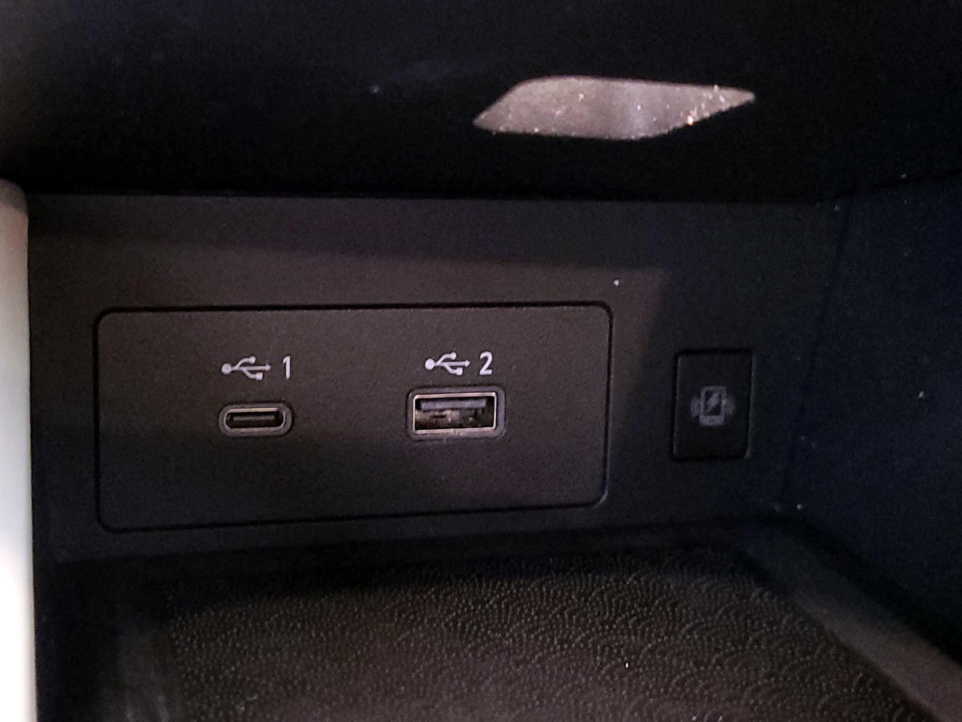 Thumbnail: 2023 INFINITI QX60 - 18