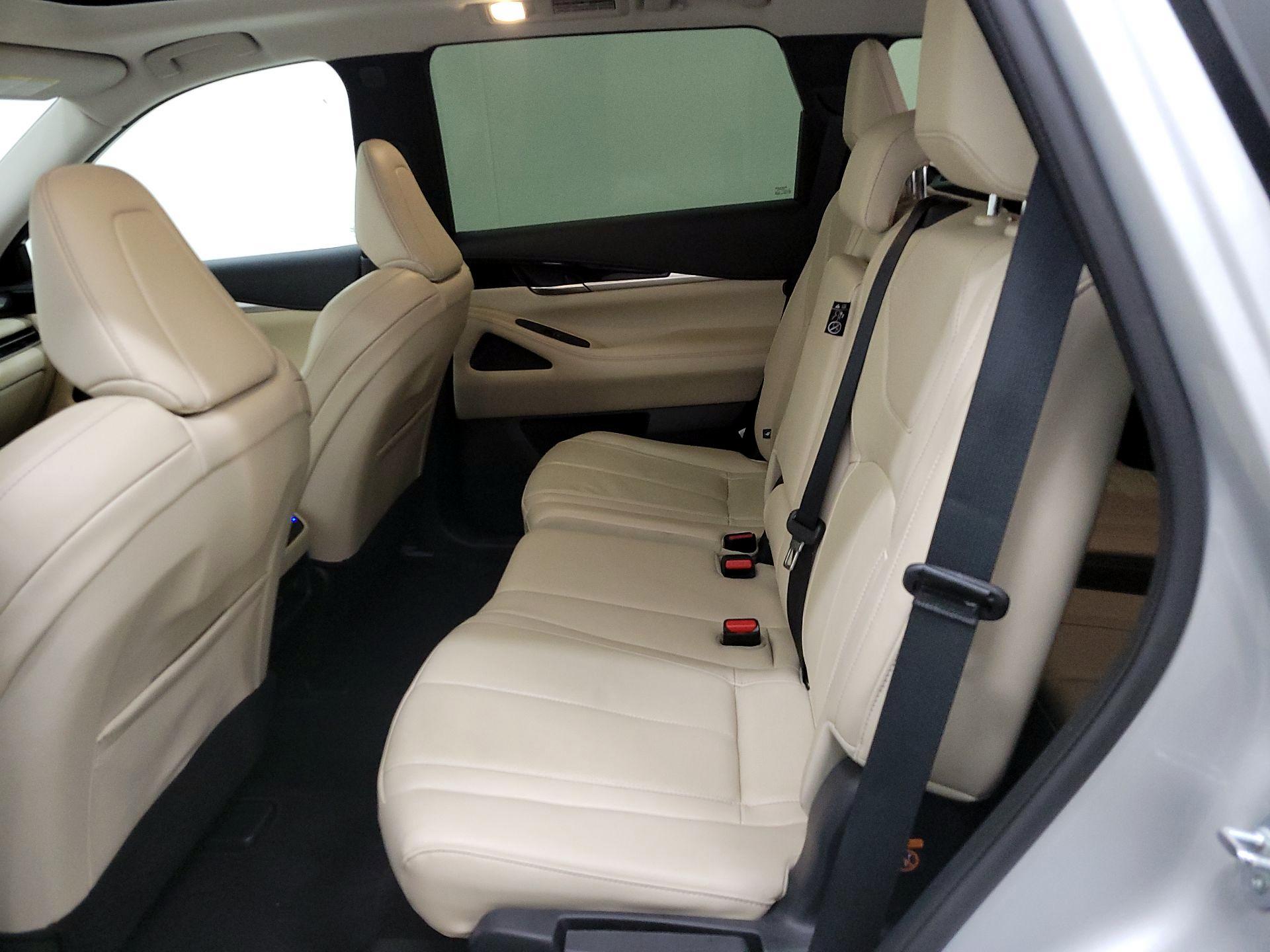 Thumbnail: 2023 INFINITI QX60 - 20