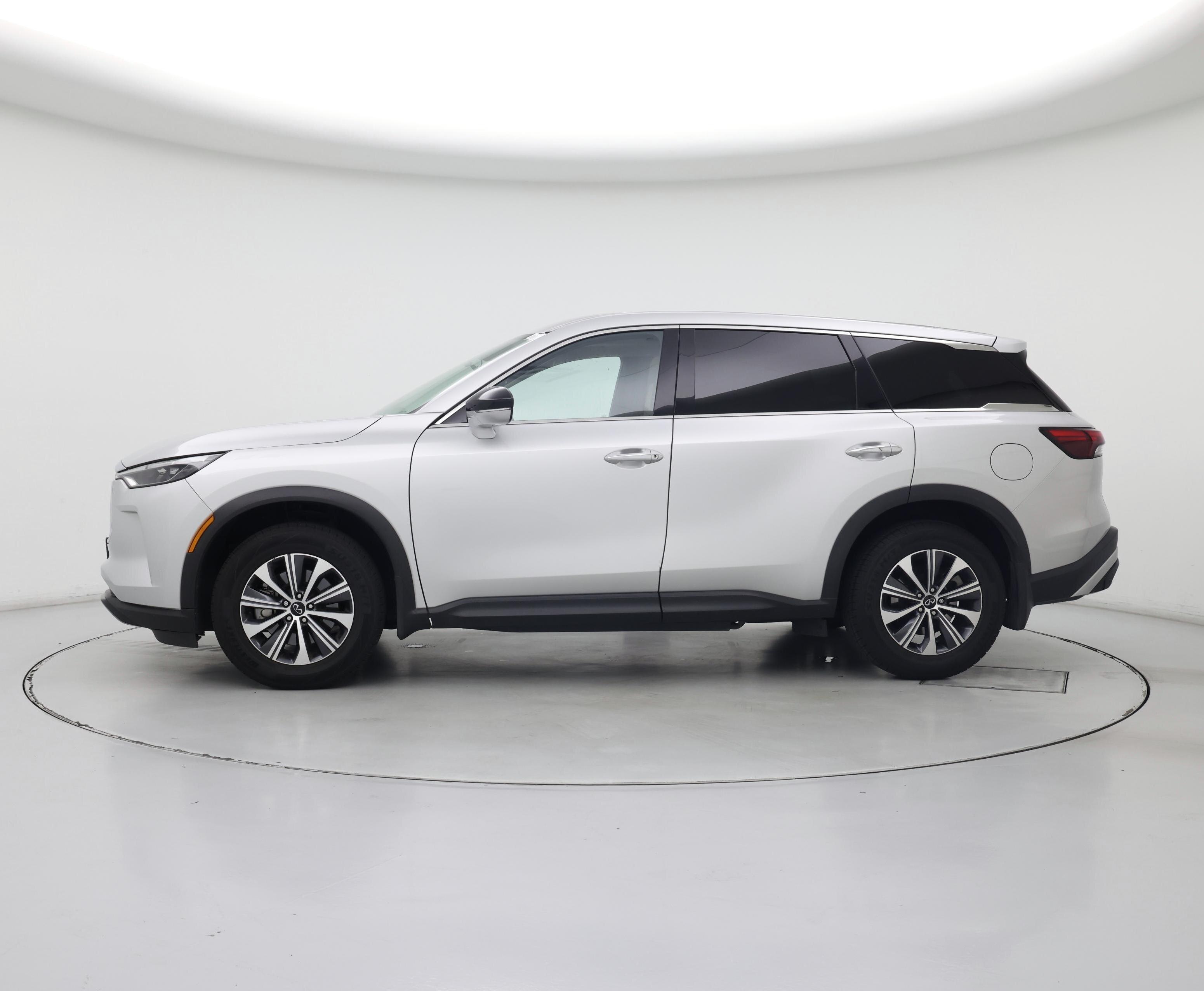 Thumbnail: 2023 INFINITI QX60 - 3