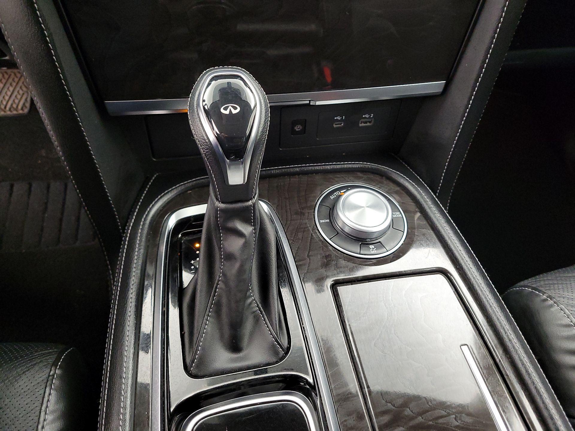 Thumbnail: 2024 INFINITI QX80 - 18