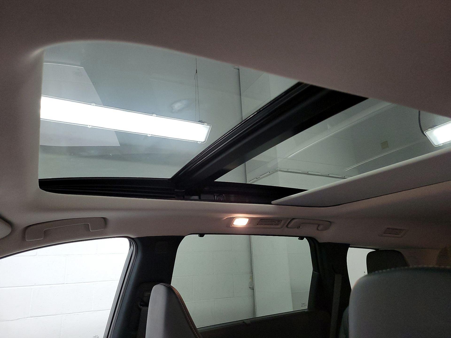 Thumbnail: 2023 INFINITI QX60 - 20