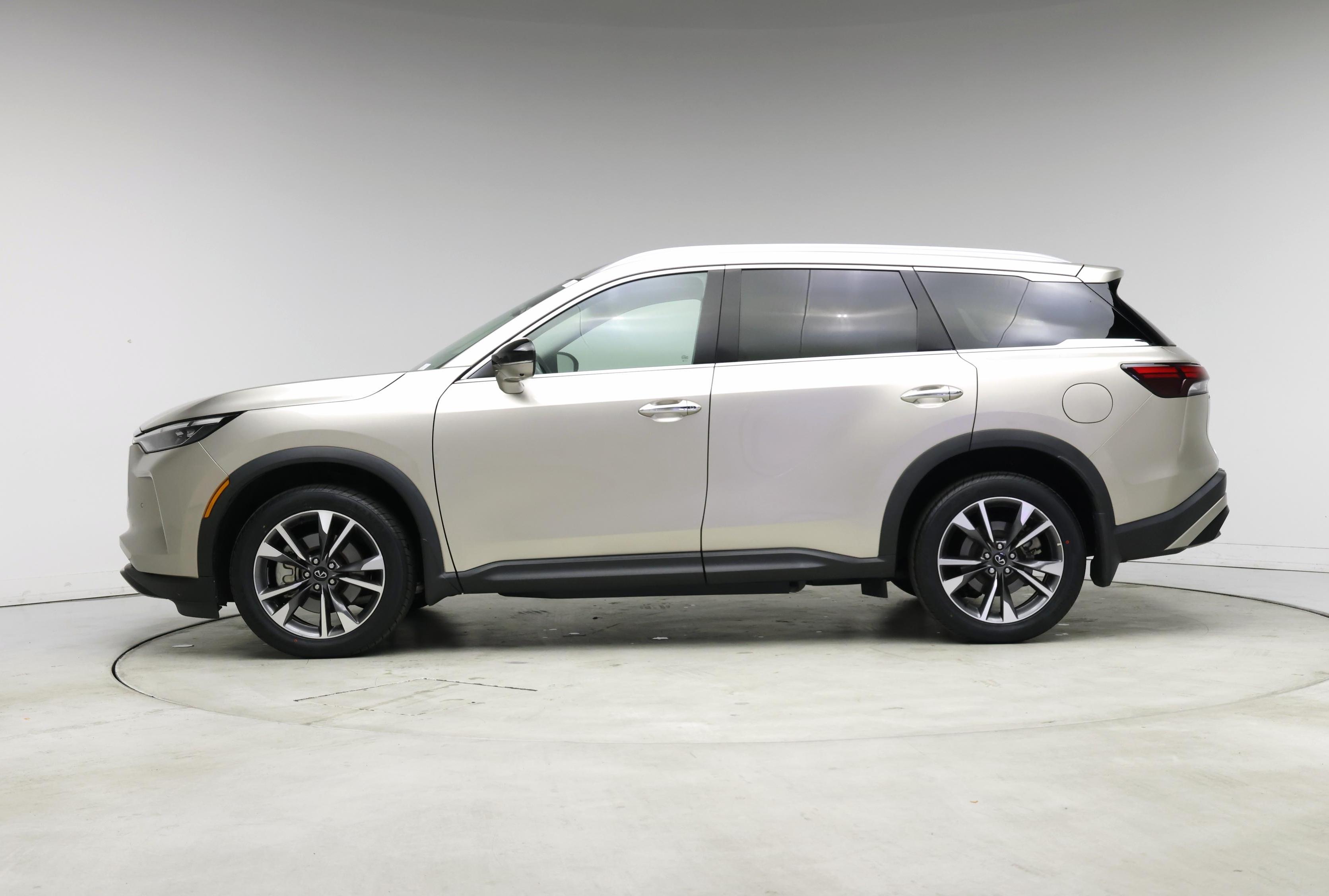 Thumbnail: 2023 INFINITI QX60 - 3