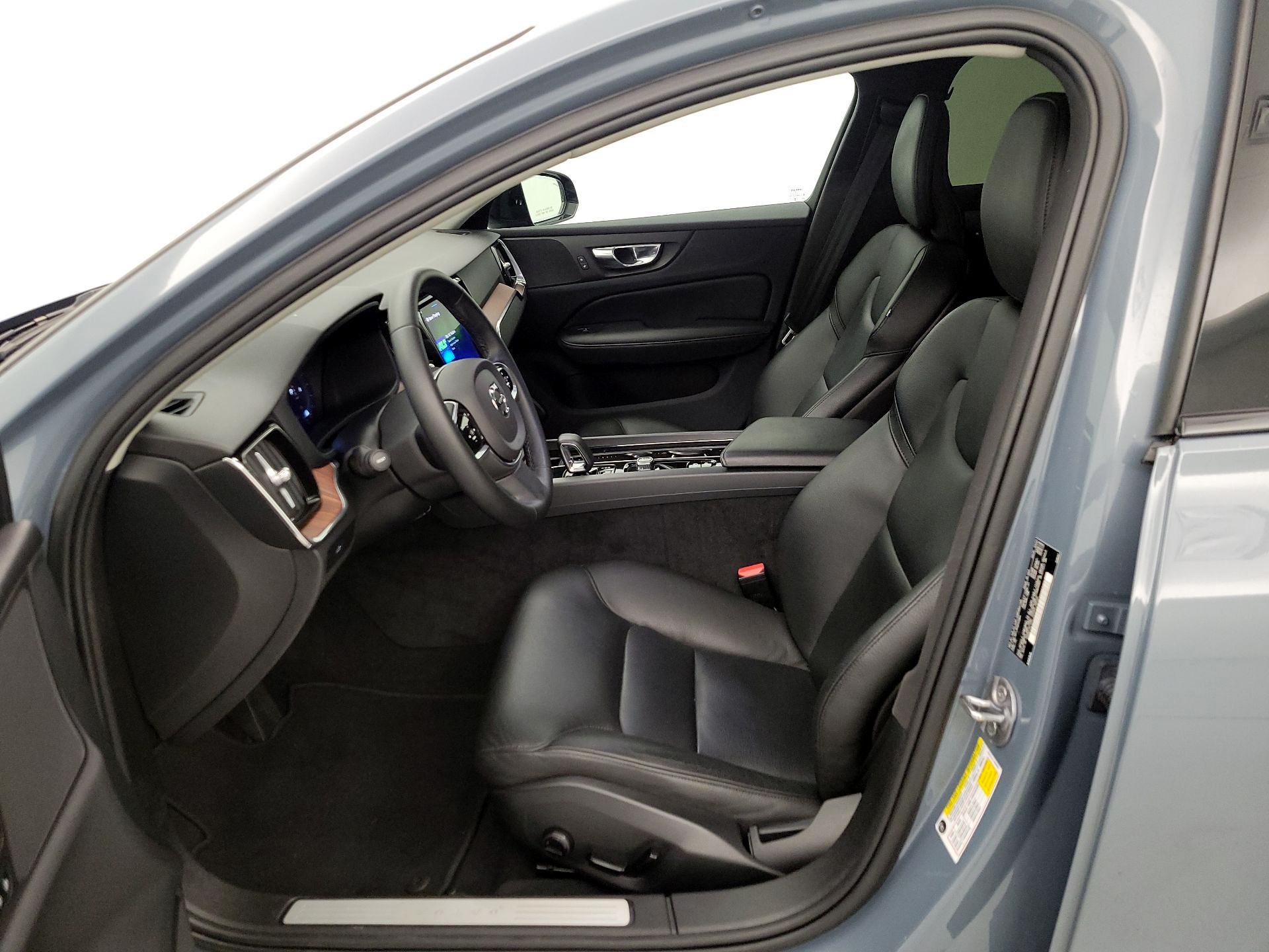 Thumbnail: 2023 Volvo S60 - 11